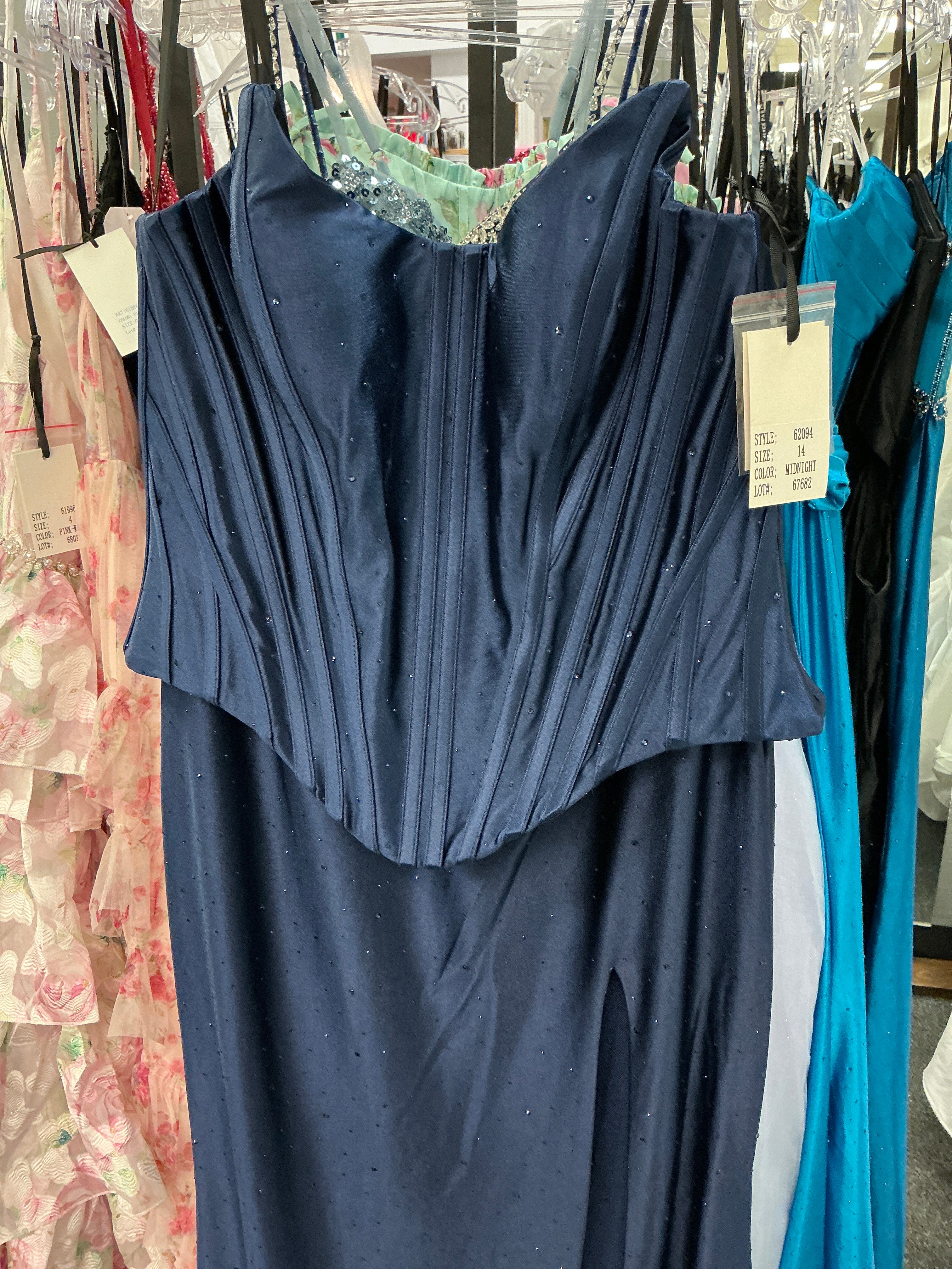 62094/midnight/14/Alyce