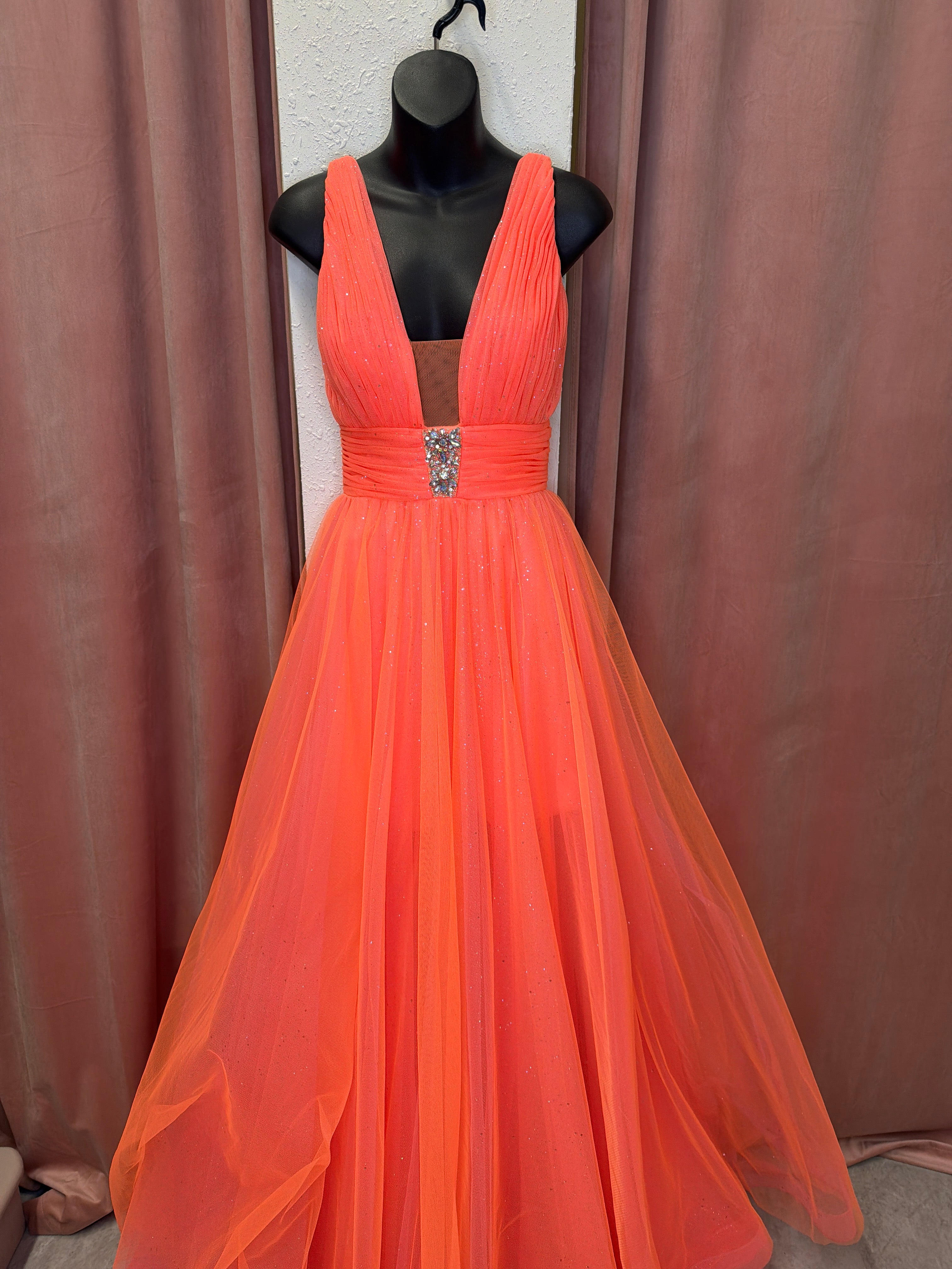 70063 / Coral / 2 / Rachel Allan