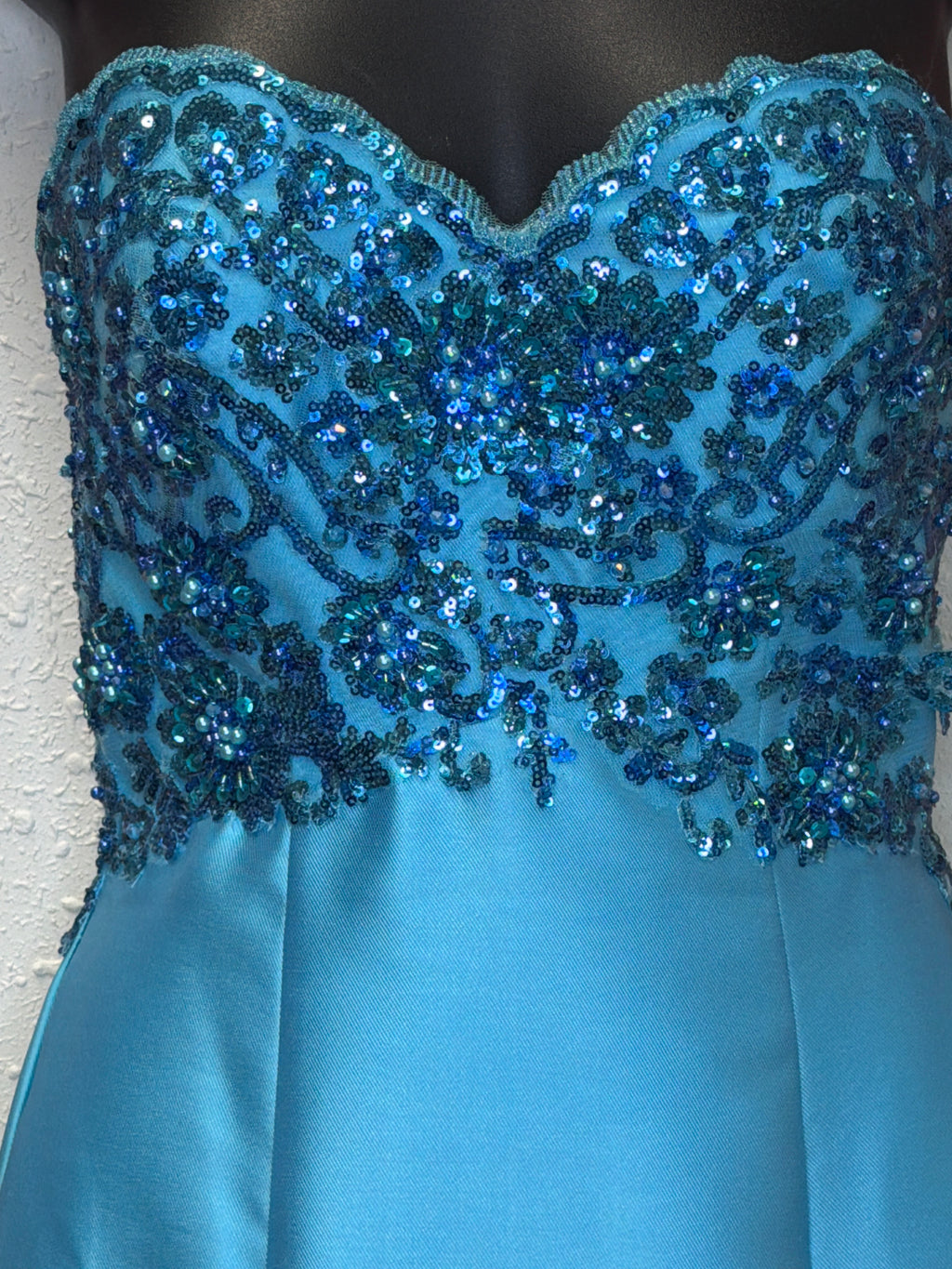 4806 / Light Blue / 2 / Ellie Wilde