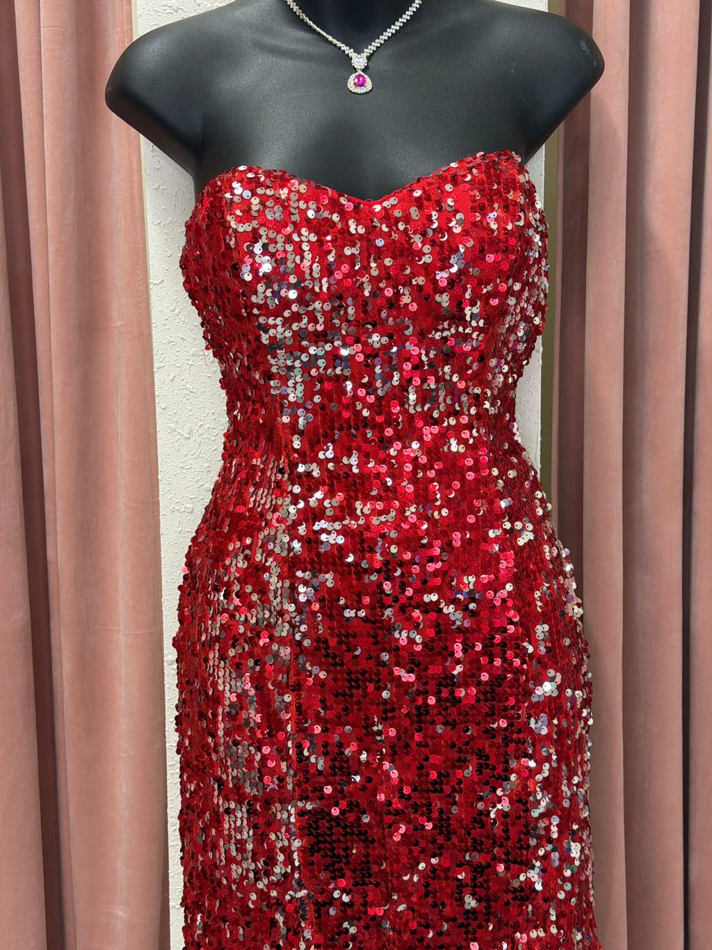 3534 / Red & Silver / 2 / Alyce