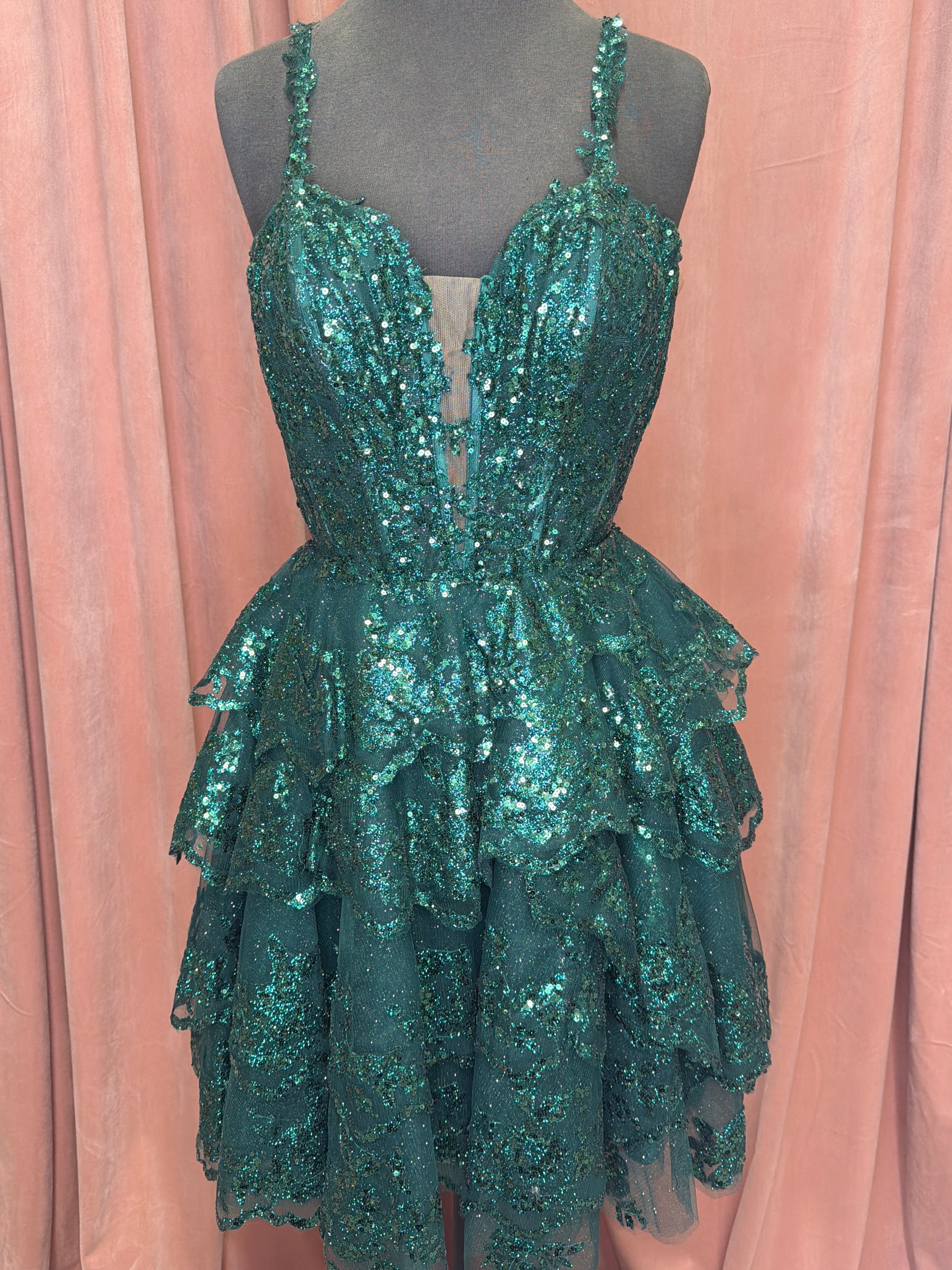 E1944 / Emeral Green / 4 / Nox Anabel