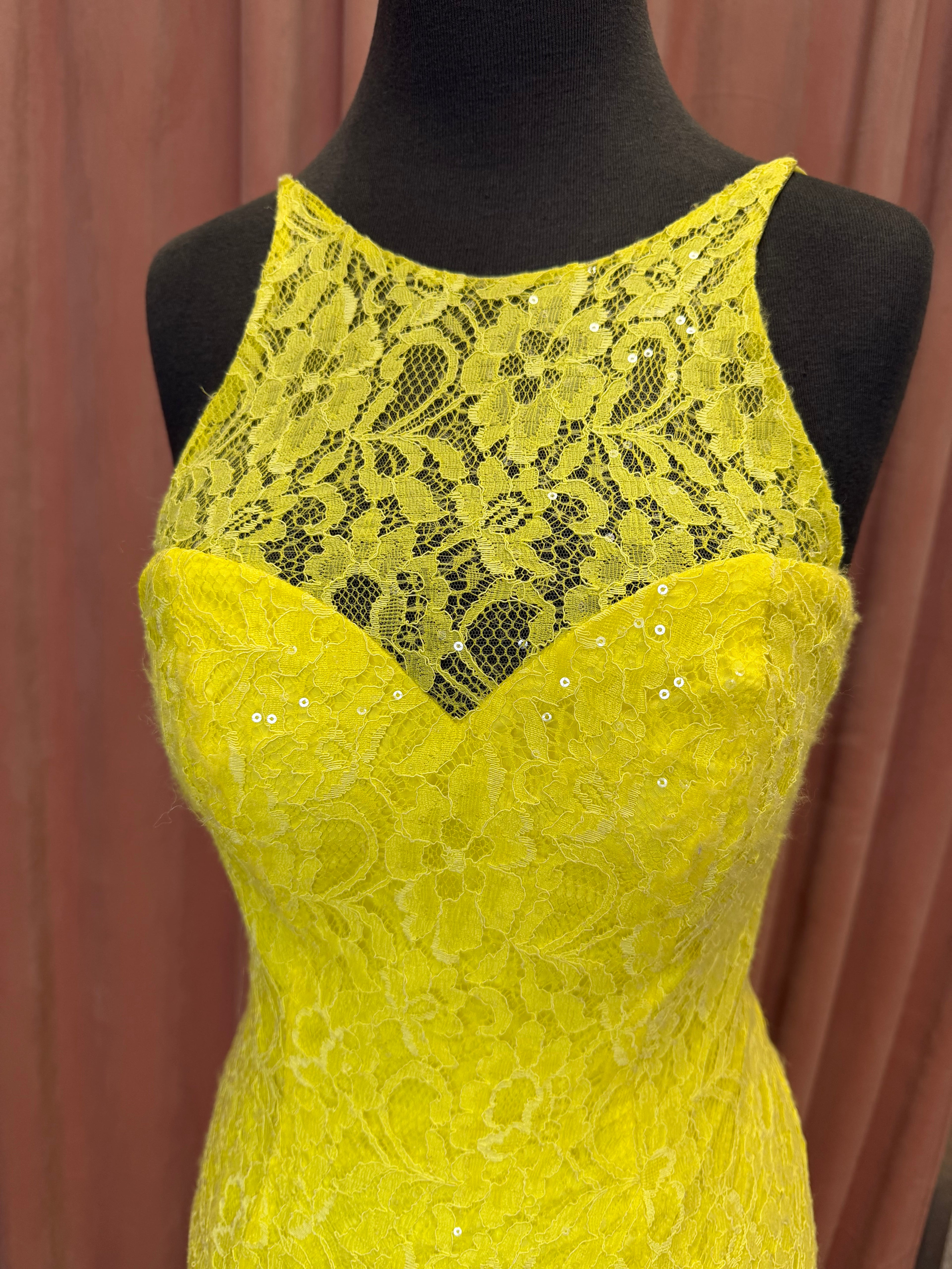 1221 / Yellow / Size 4 / Alexia