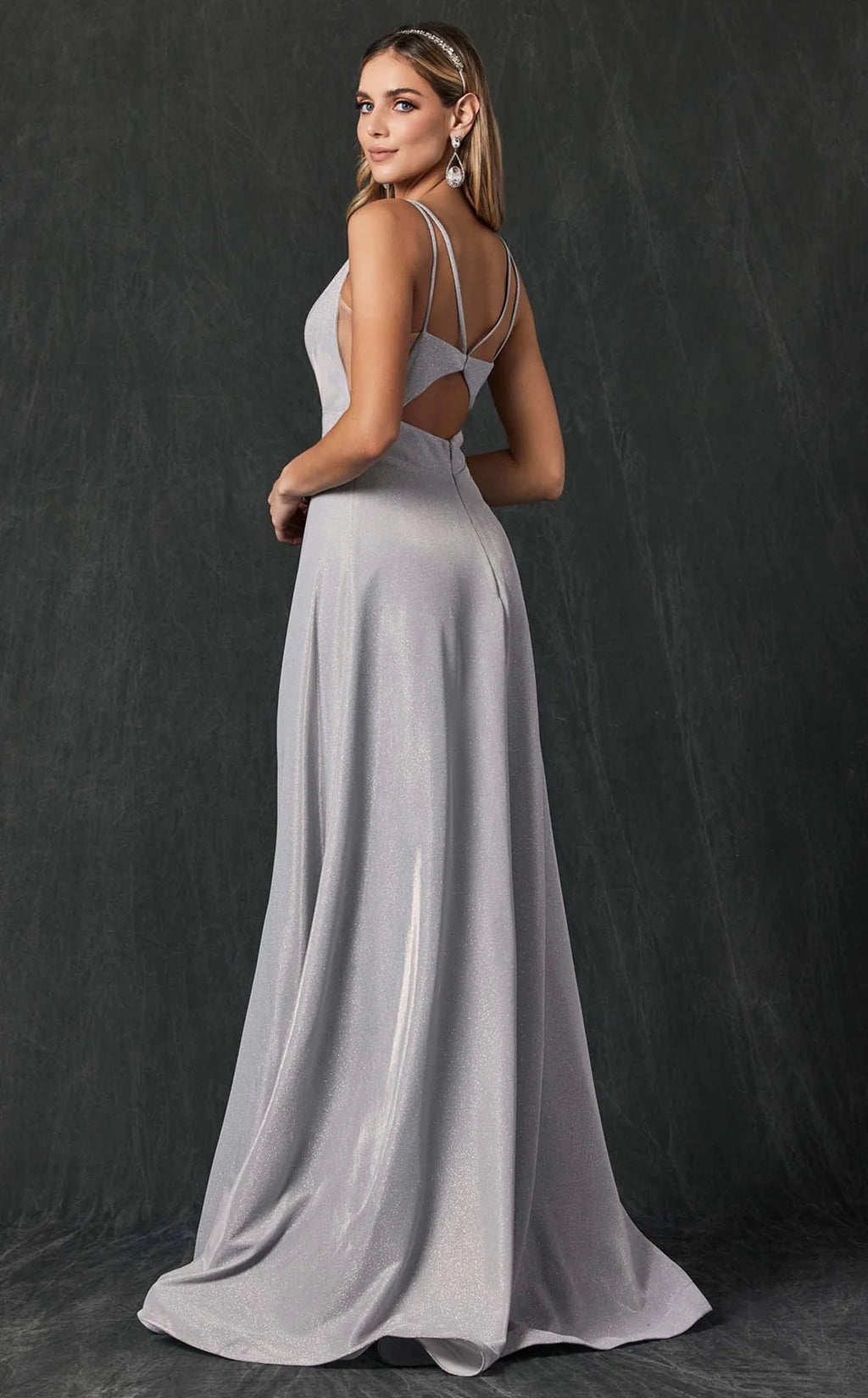 596xx / Silver / Size 18 / Juliet