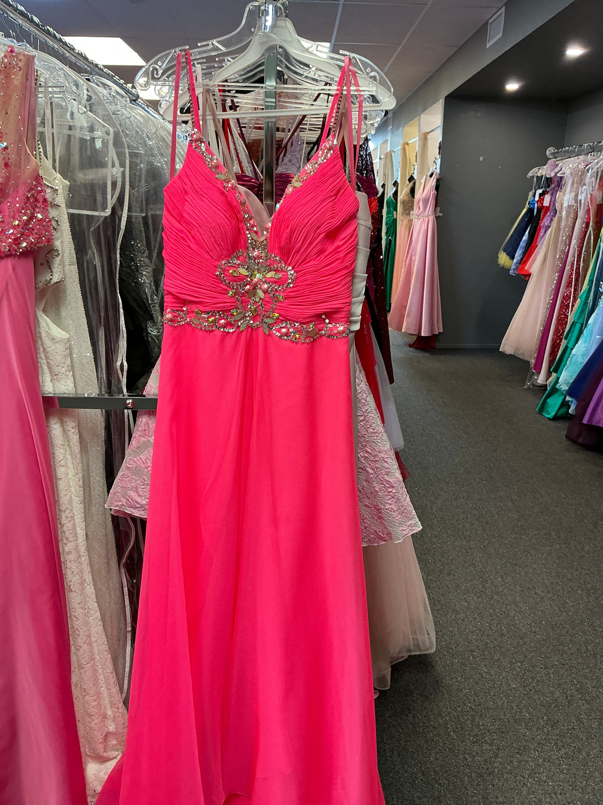 10156/Neon pink/ 6/ Mac Duggal