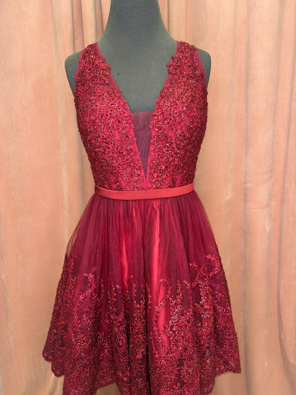 390991j/burgundy/8/ Dave & Johnny