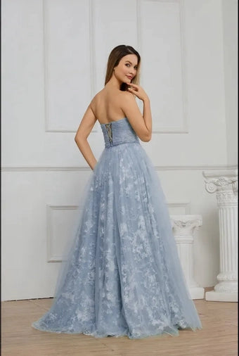 8015 / Baby Blue / Size 8 / Cecilia