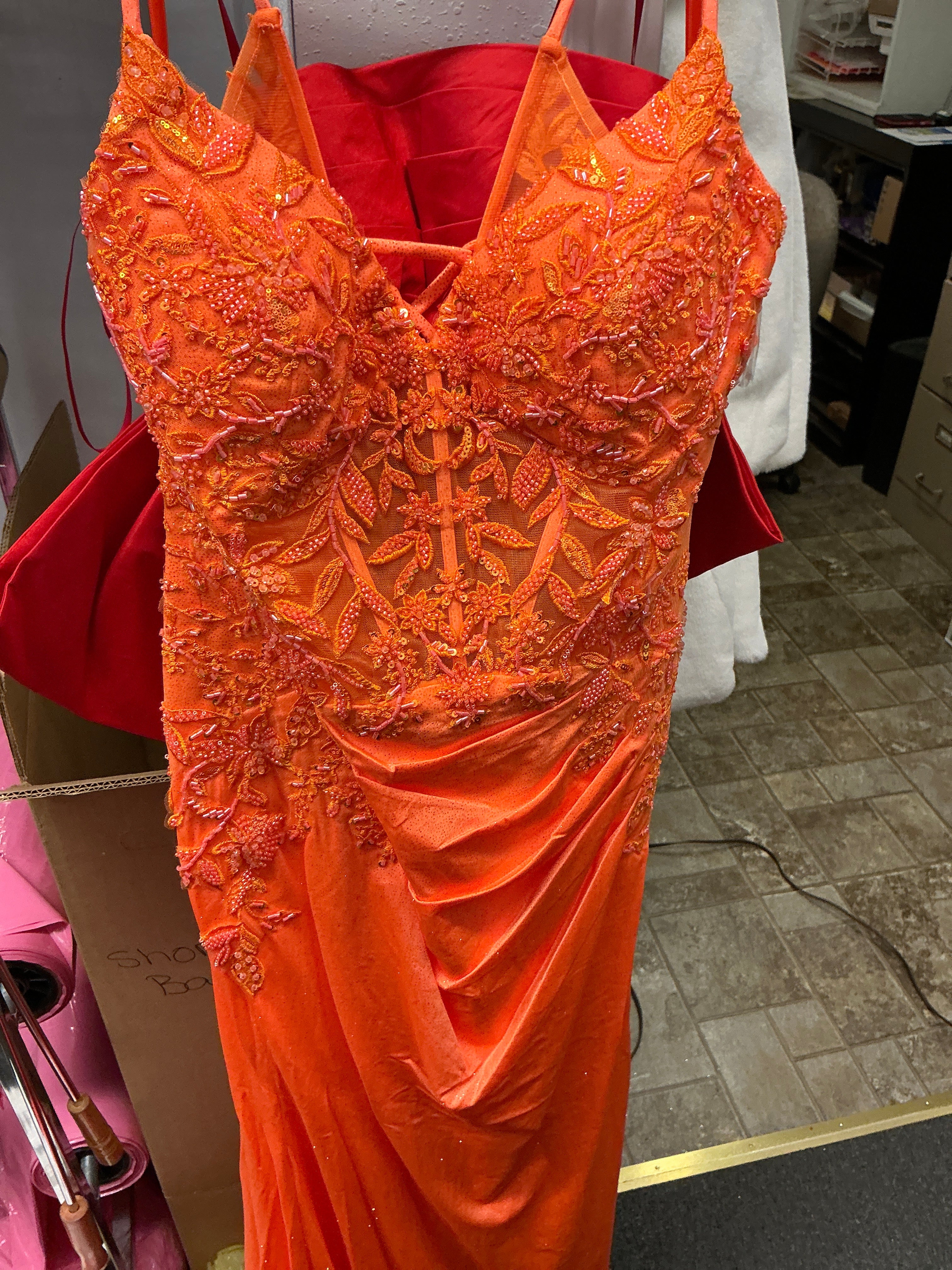 H1875/orange/16/ Nox