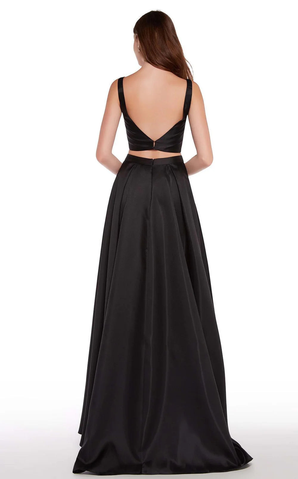 60184 / Black / Size 4 / Alyce