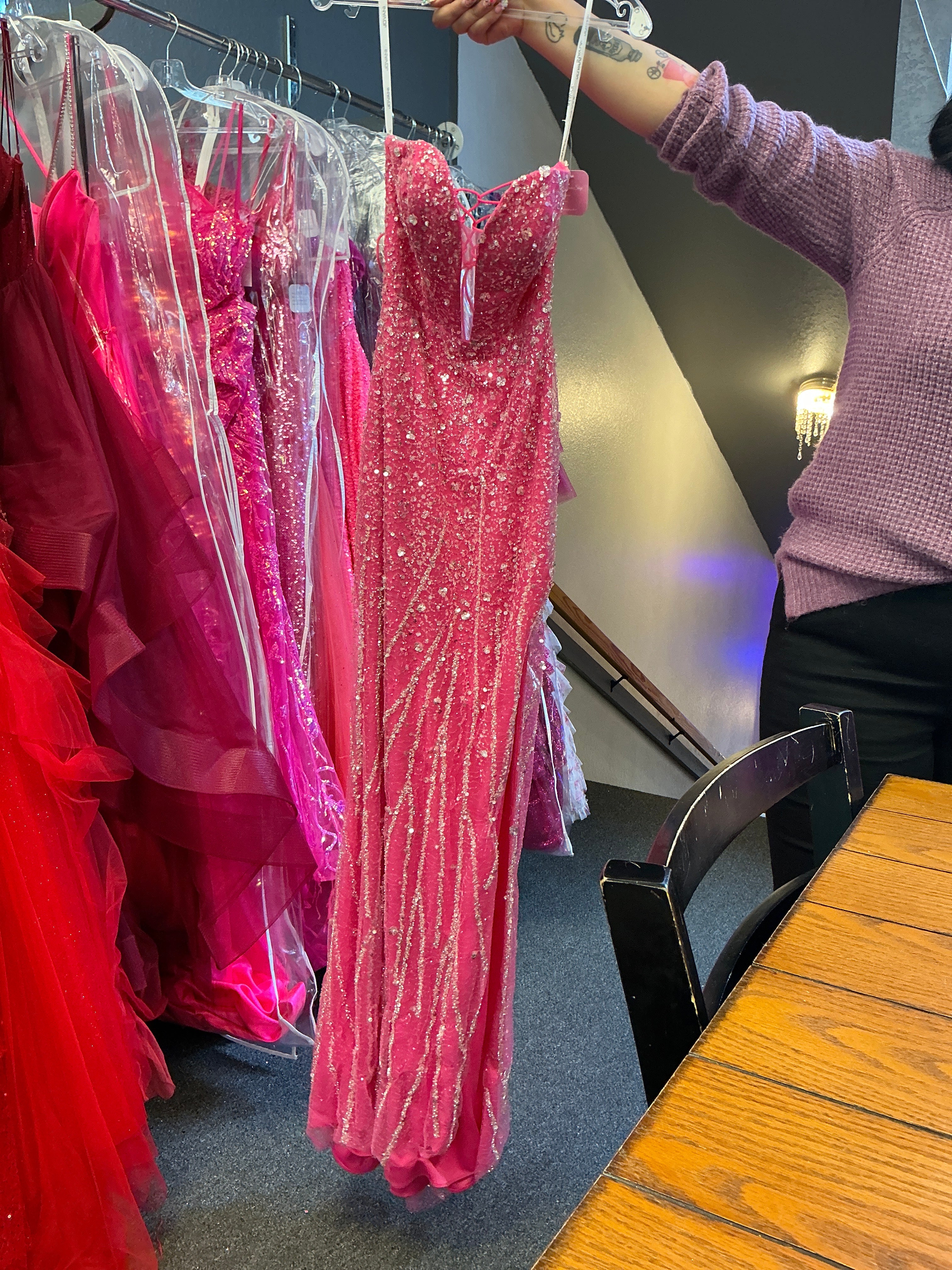 23787 / Hot Pink / Size 0 / Jovani