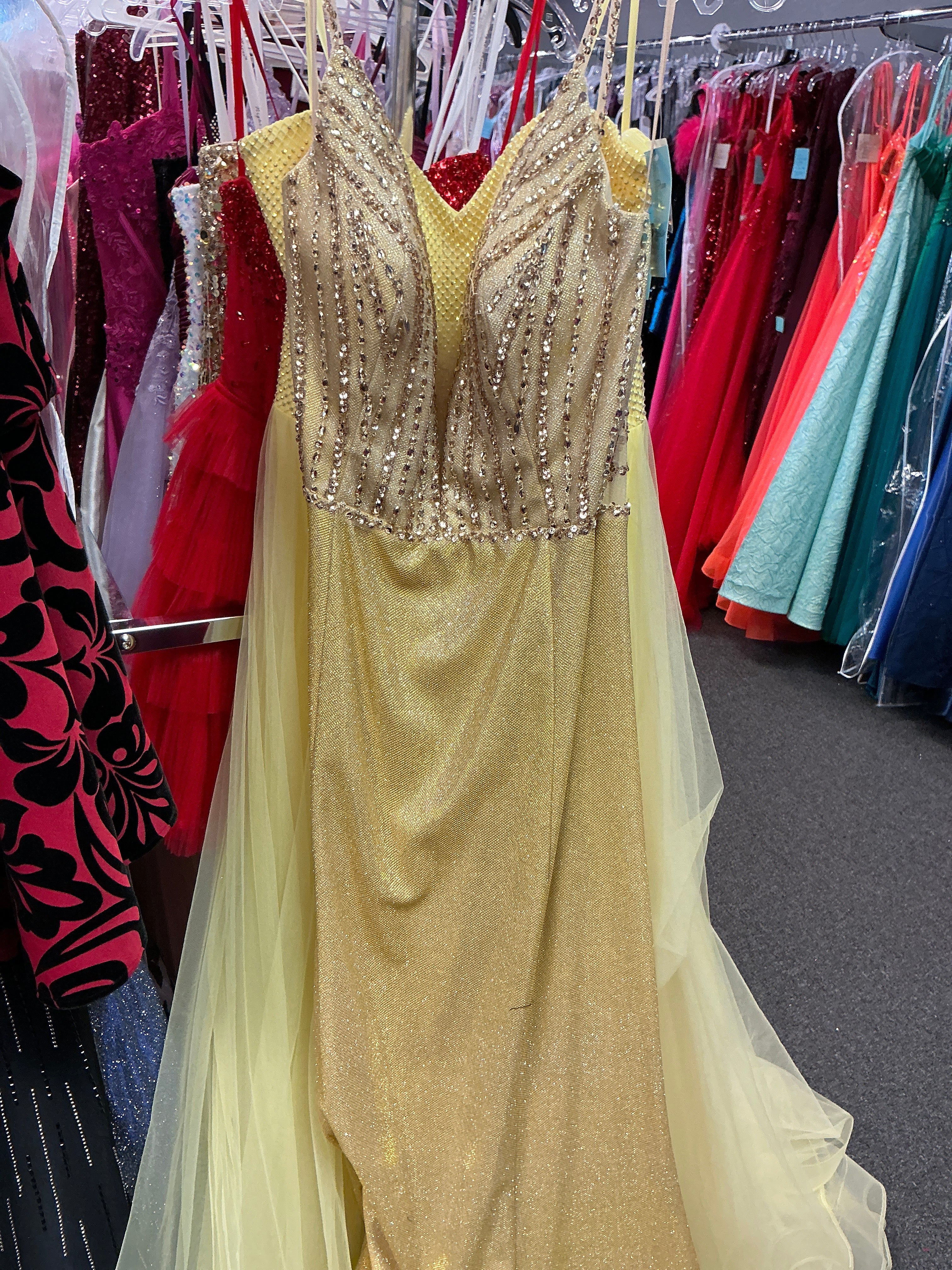 382012b / Gold / 18 / Eureka