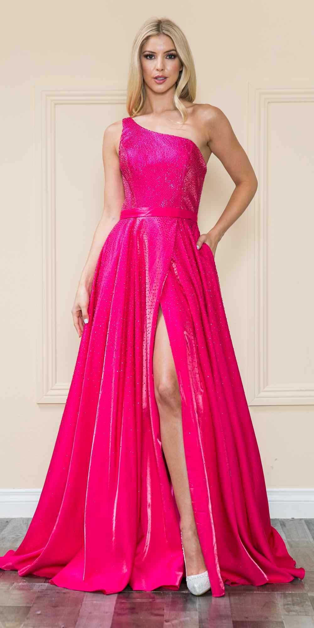 8920 / Hot Pink / Size 20 / Linda