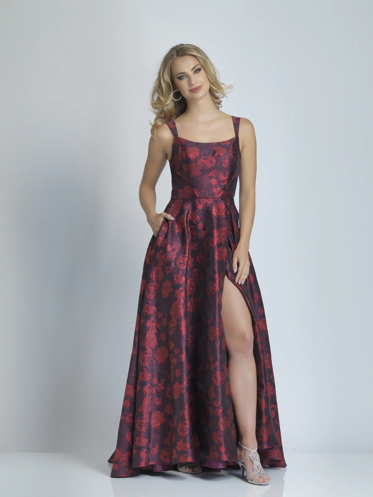 A9434 / Red / Size 0 / Dave & Johnny