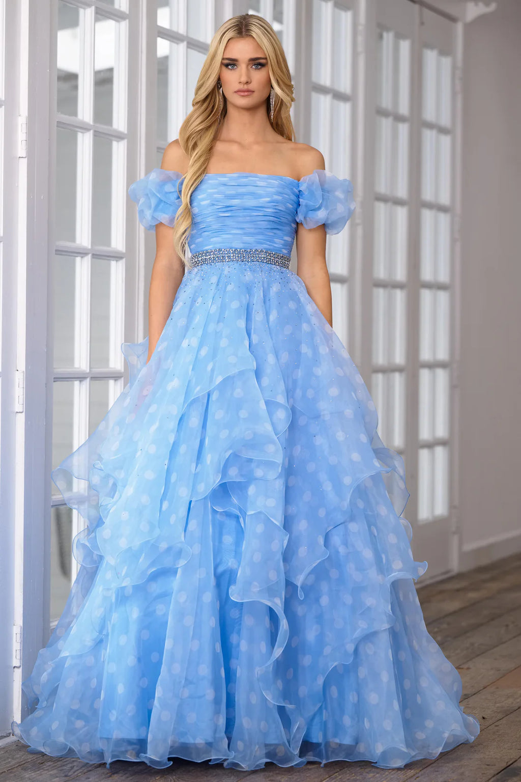 39318/ Light Blue/ Size 6/ Ava Presley