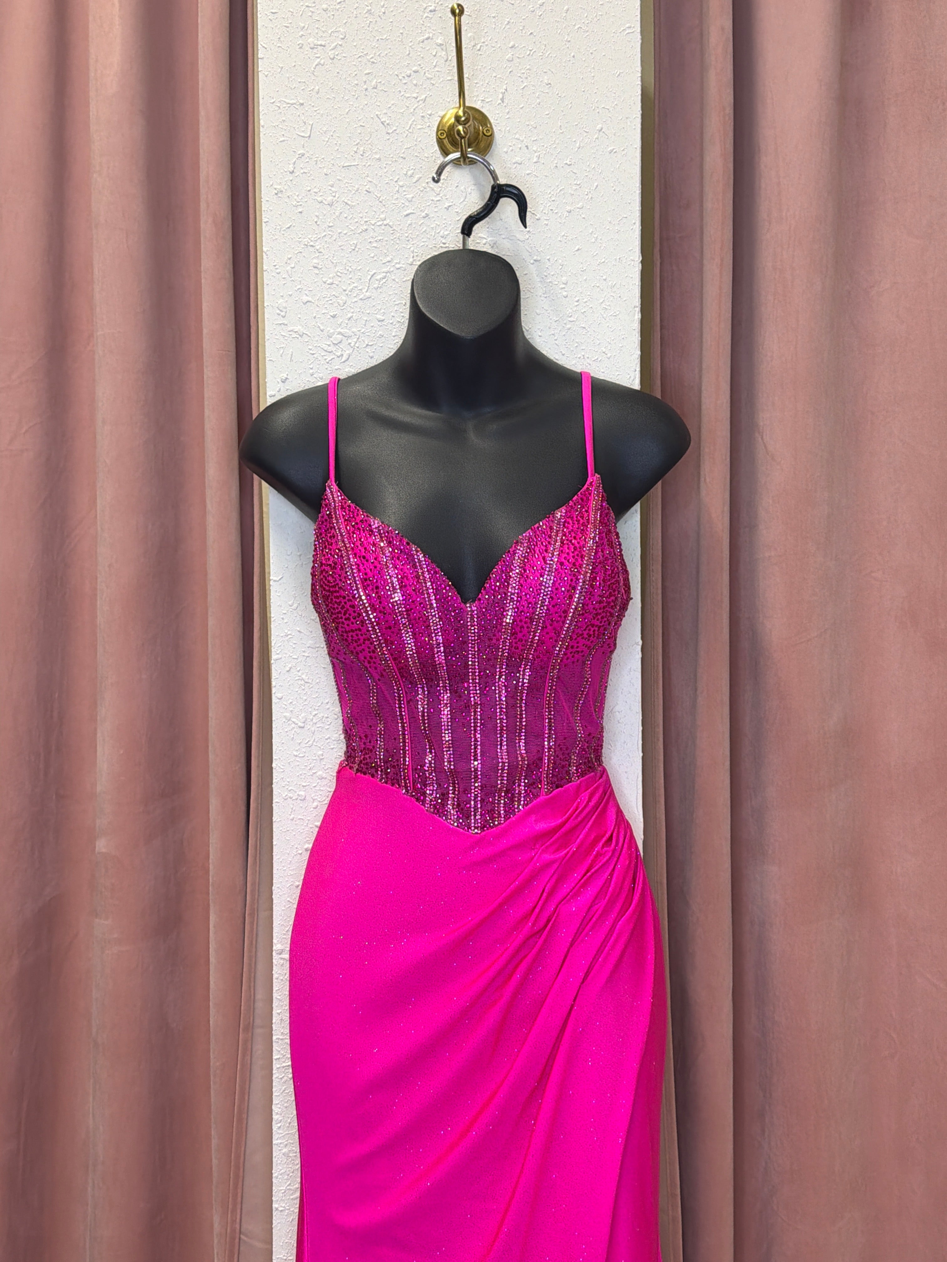 353242 / Hot Pink / 2 / Colors
