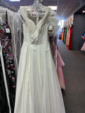 Dc214w/ off white/6/ Cinderella