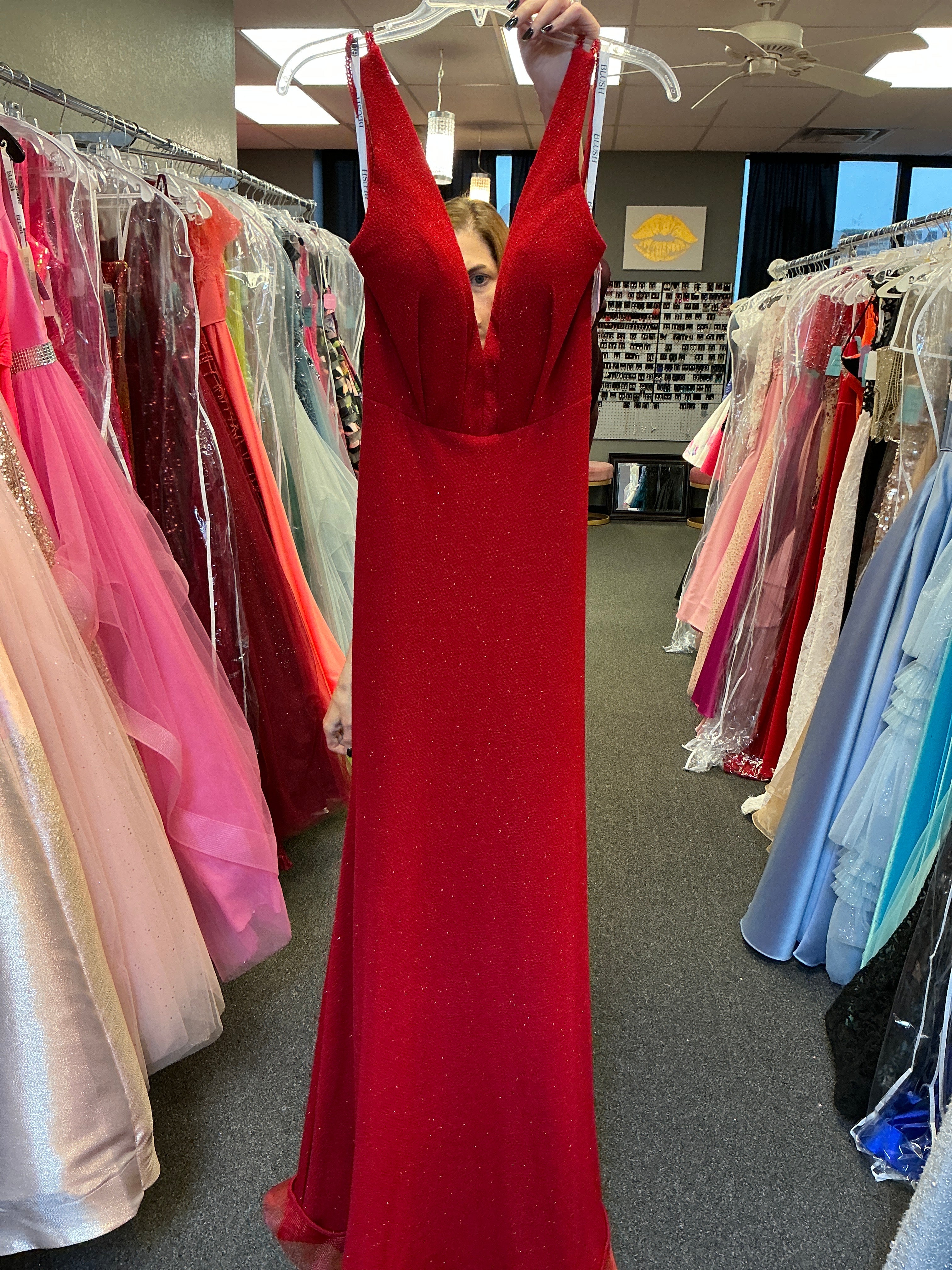 11766 / Red / 4 / Blush