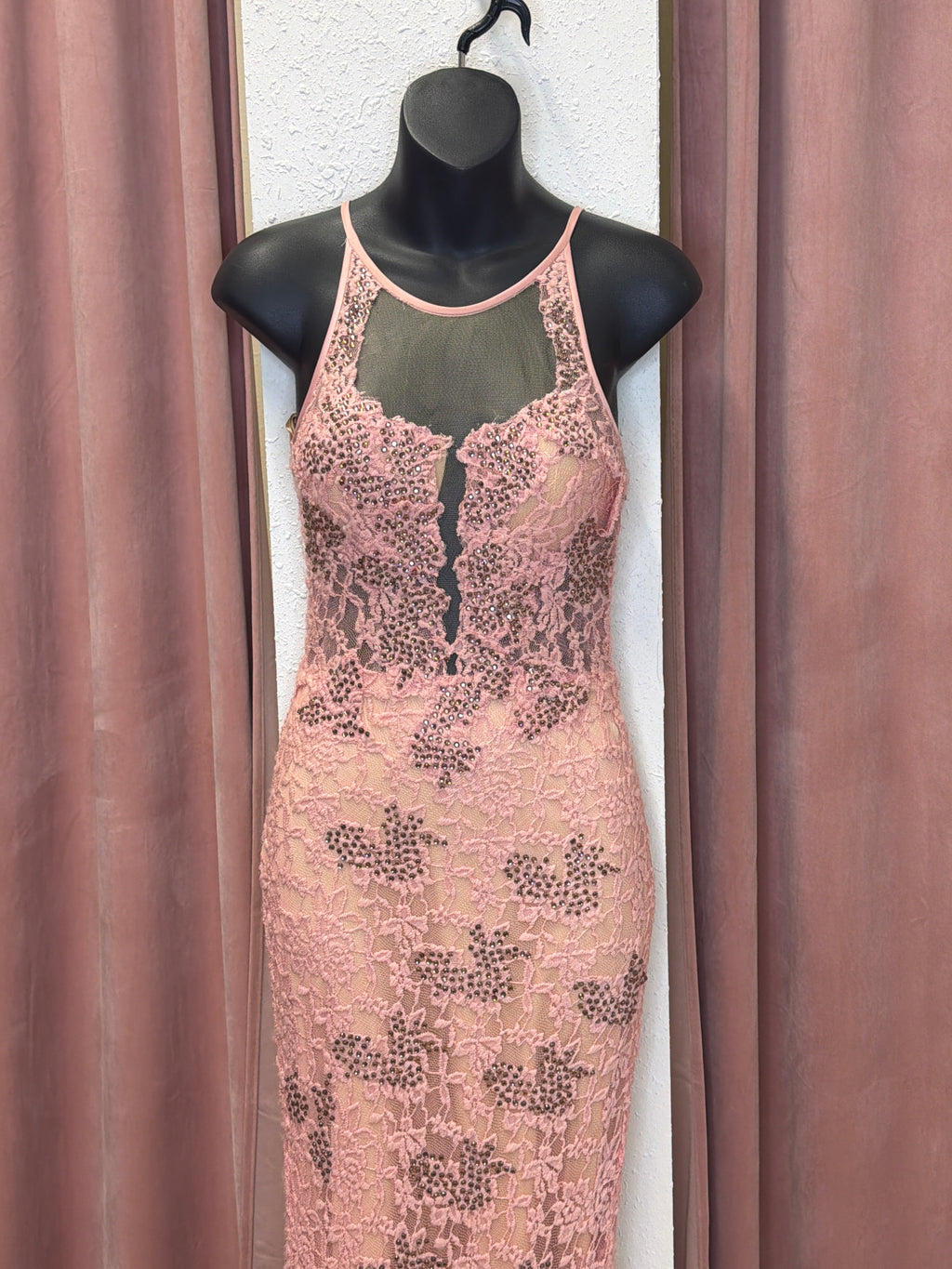 602701 / Pink / 2 / Romance