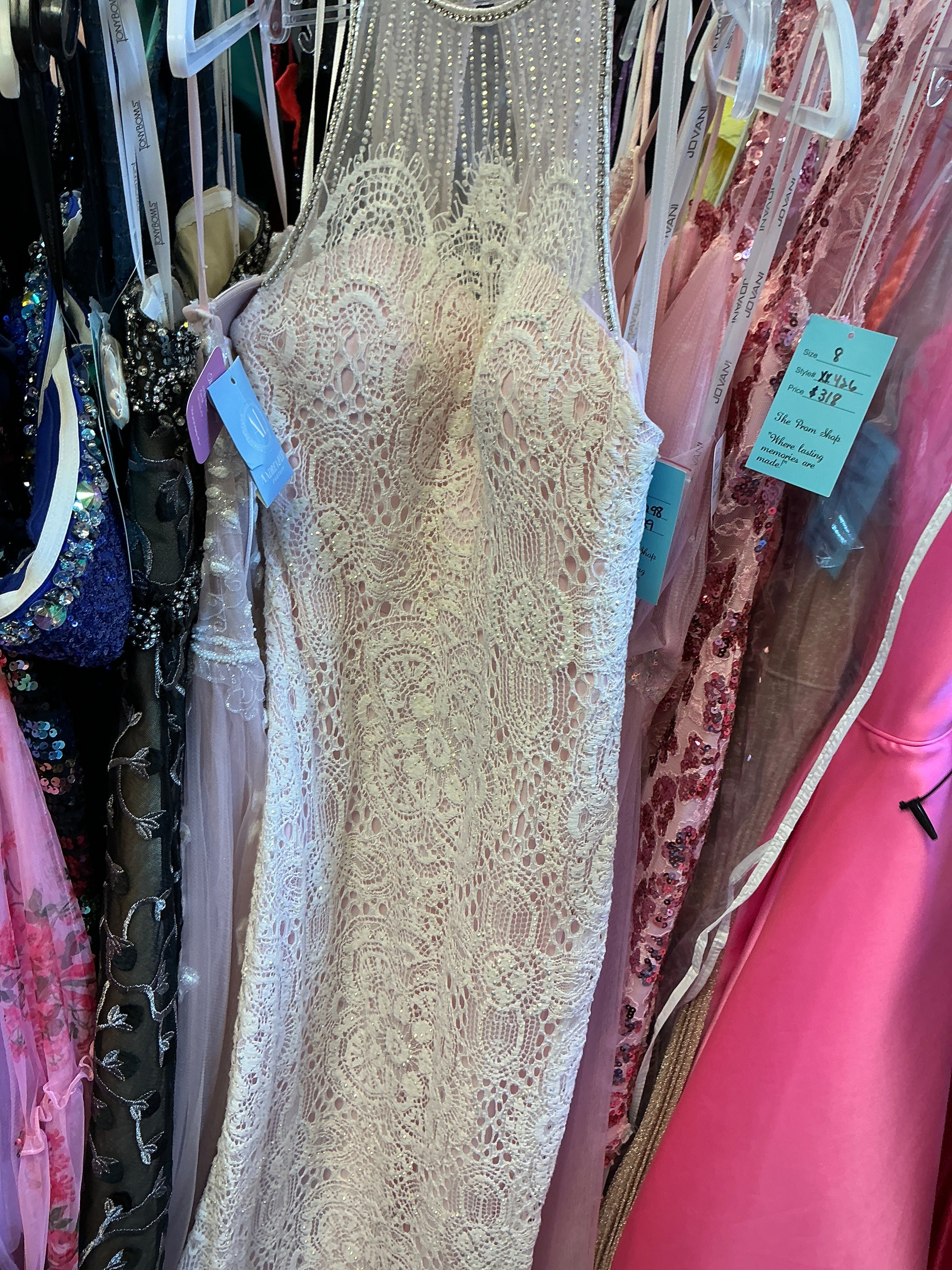 8922/pink lace/8/Morilee