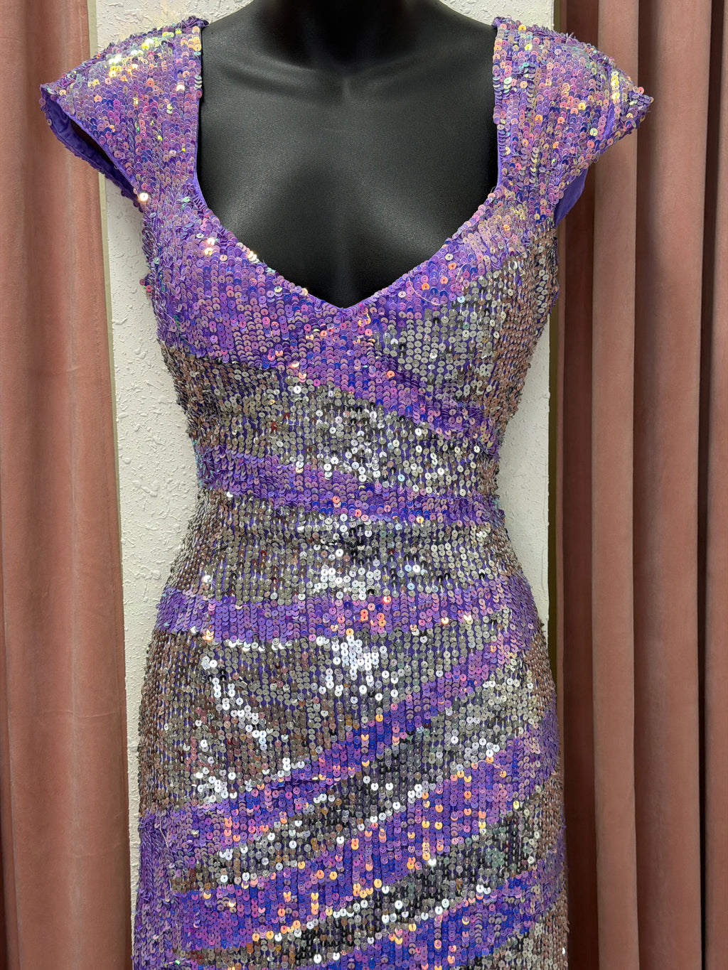 8410 / Lilac & Silver / 2 / Precious Formals