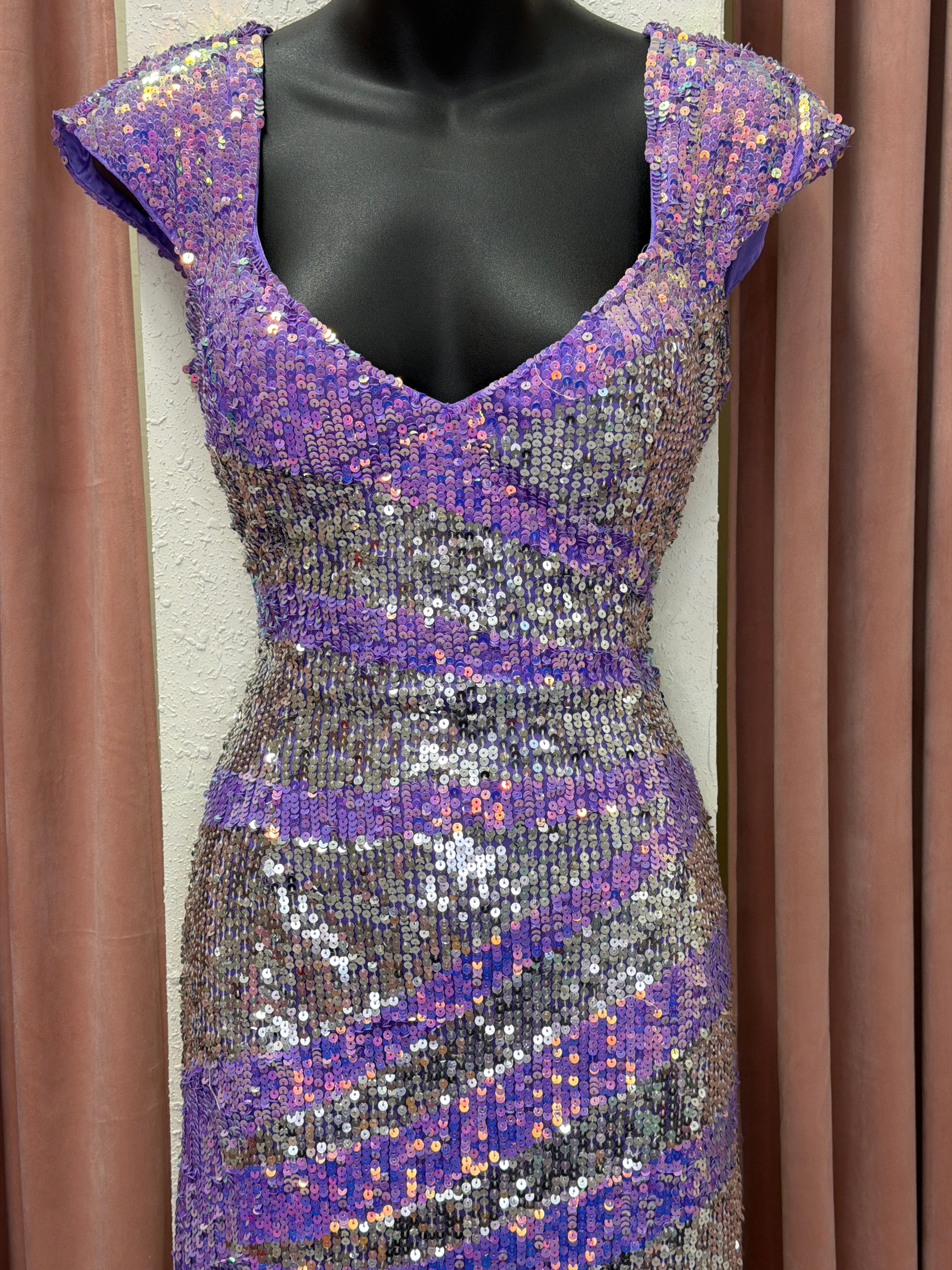 8410 / Lilac & Silver / 2 / Precious Formals