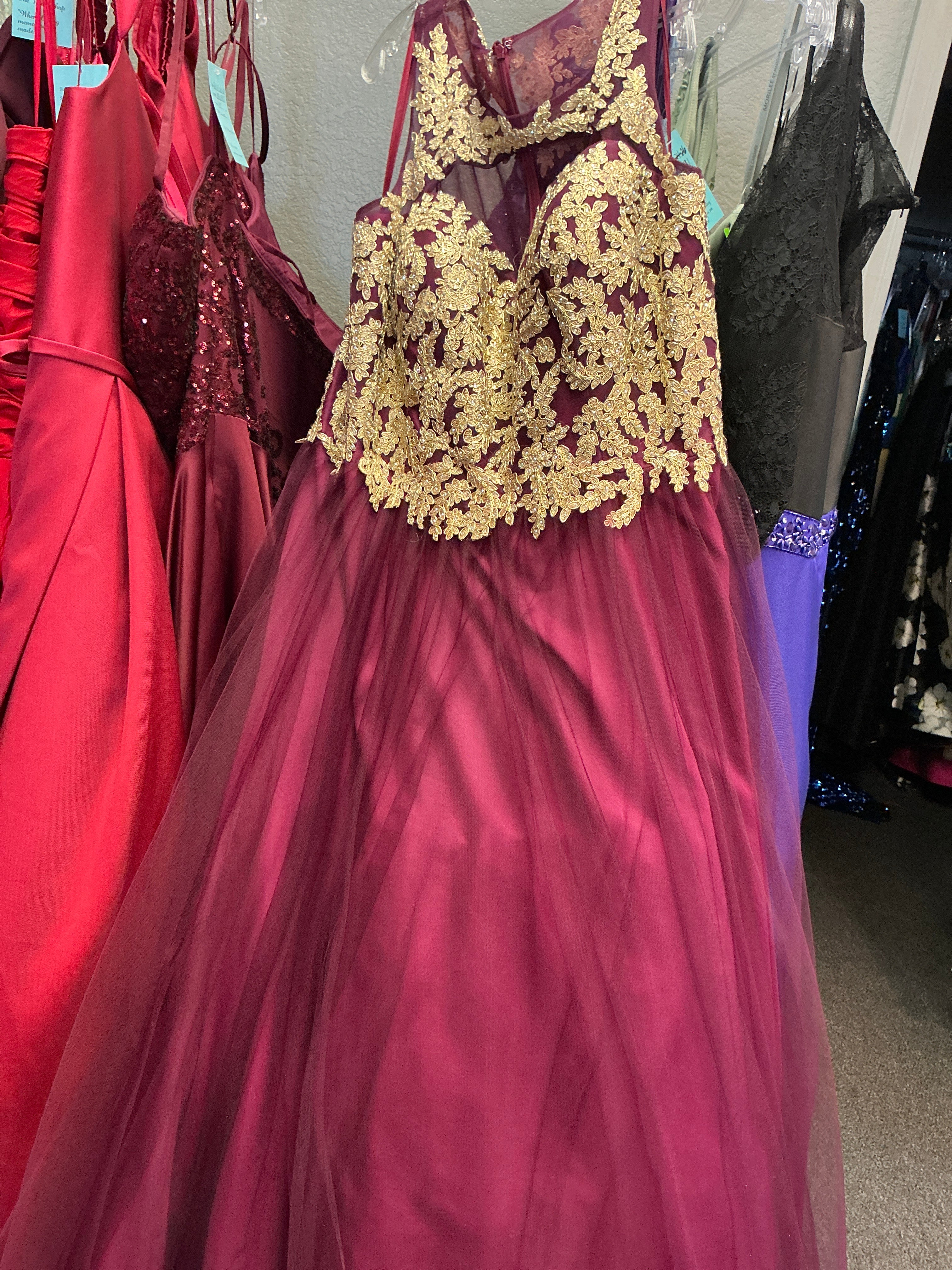 1840 / Burgundy / 26 / Tease
