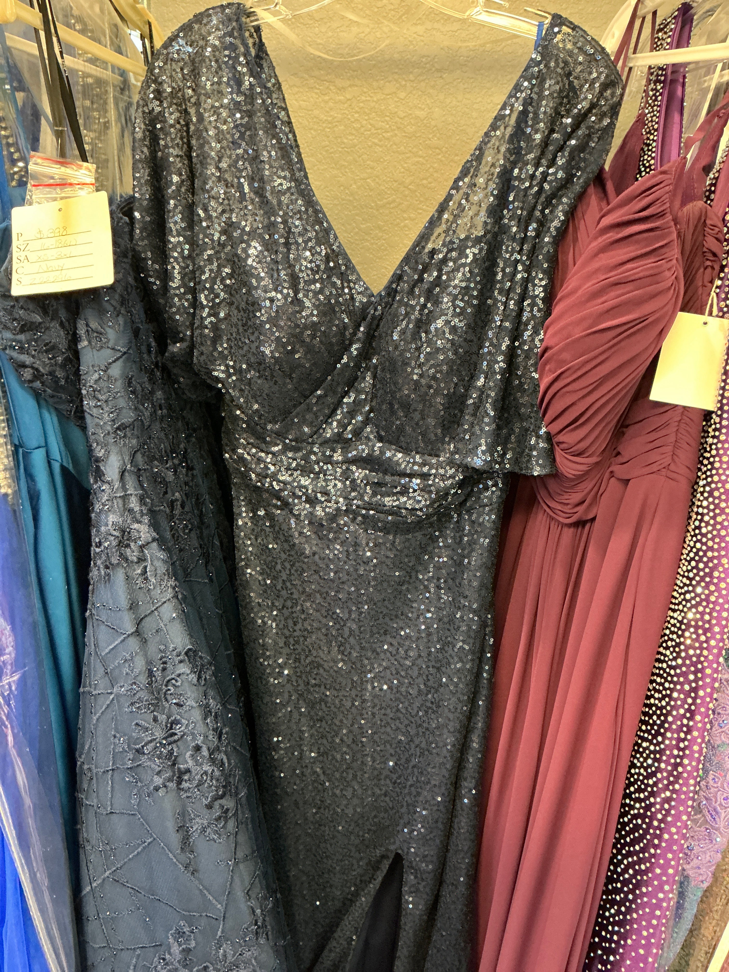 58712a / Navy / 16 / Morilee