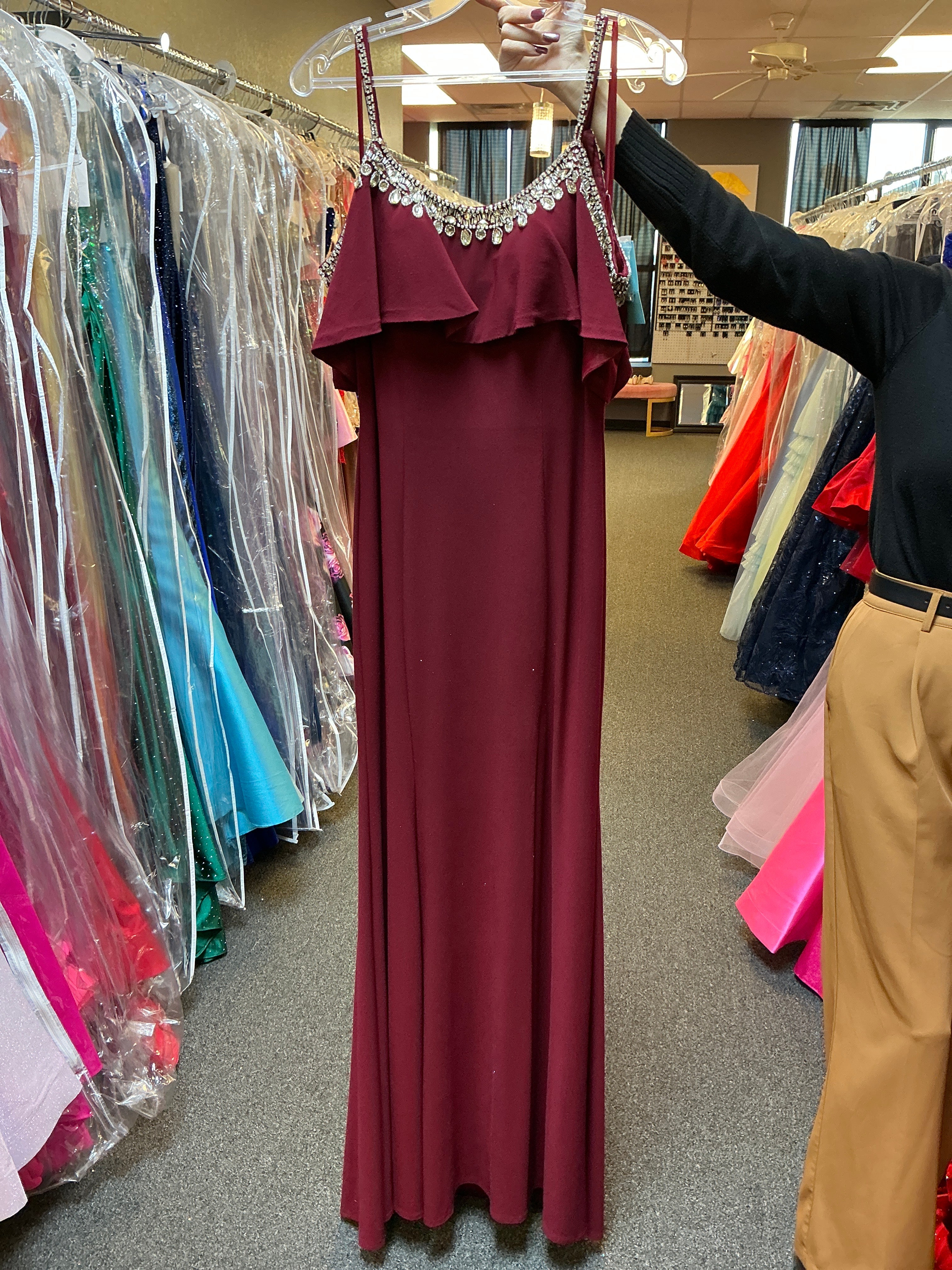 3497/burgundy/8/clarisse