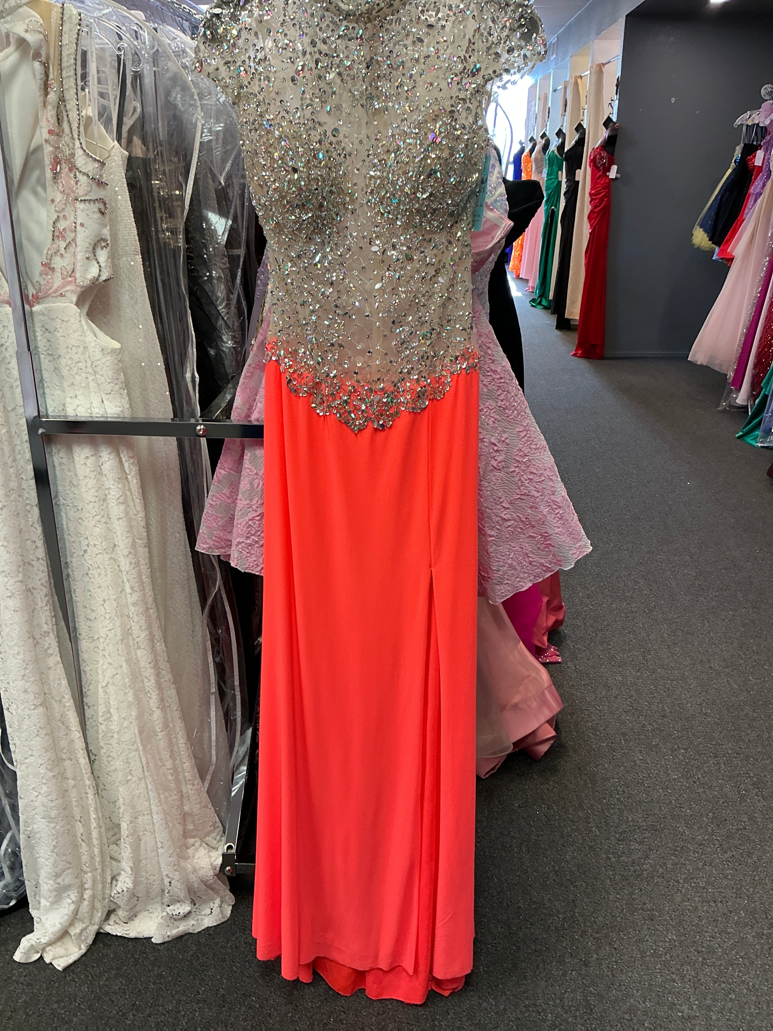 84622/coral/10/gigi