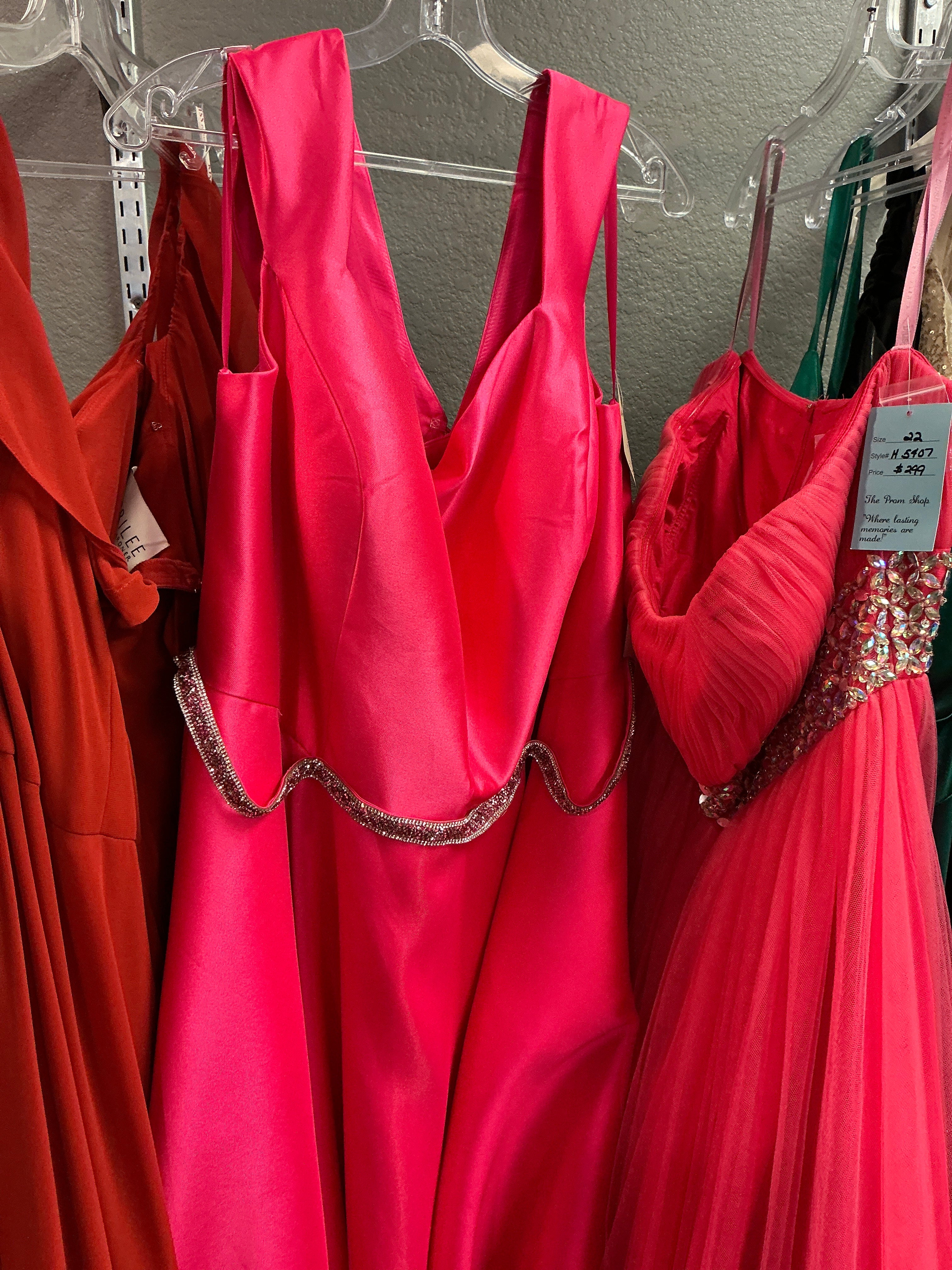 W10422m / Fuchsia / 22 / Linda