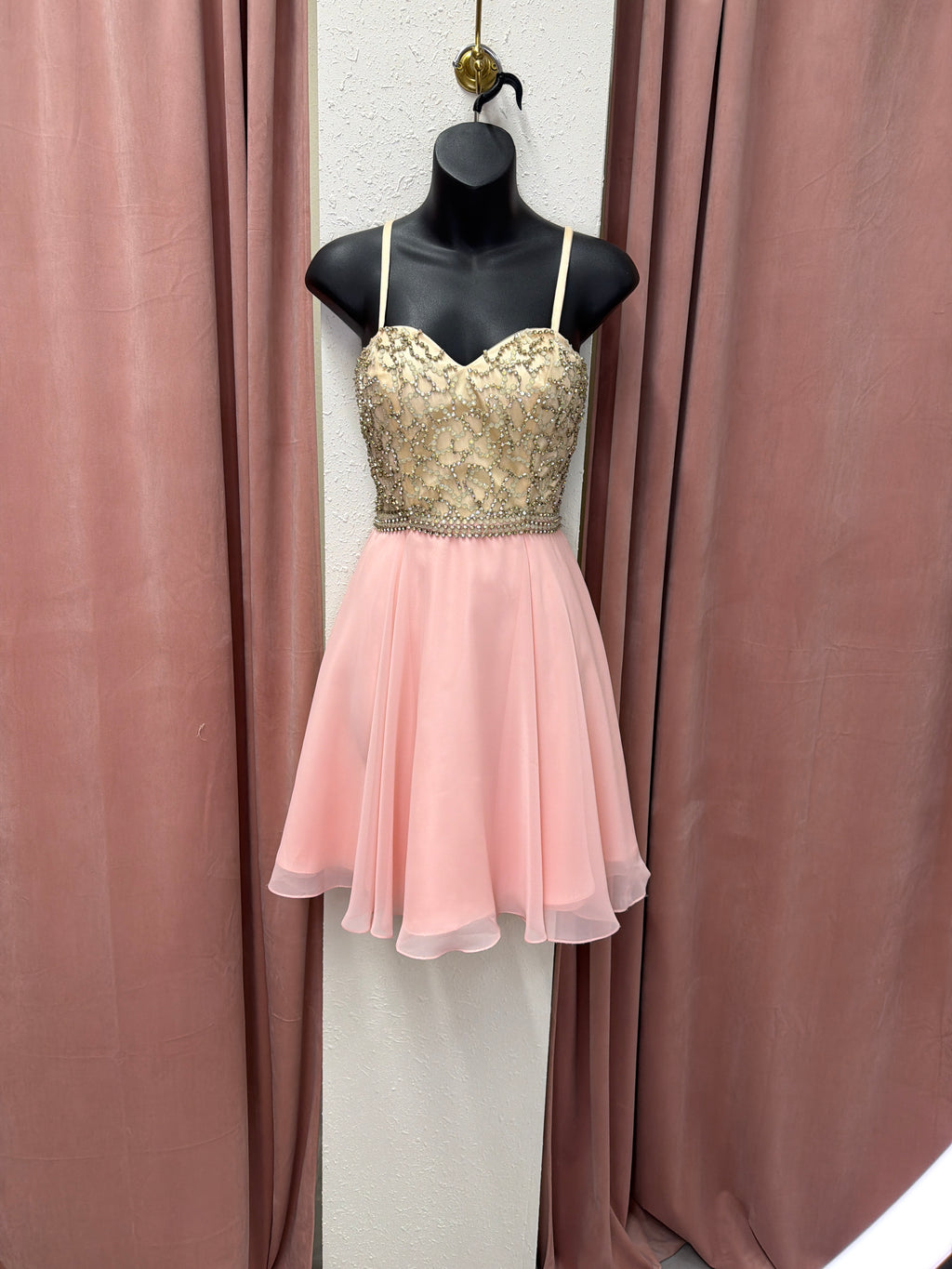 4484 / Baby Pink / Size 2 / Dave & Johnny