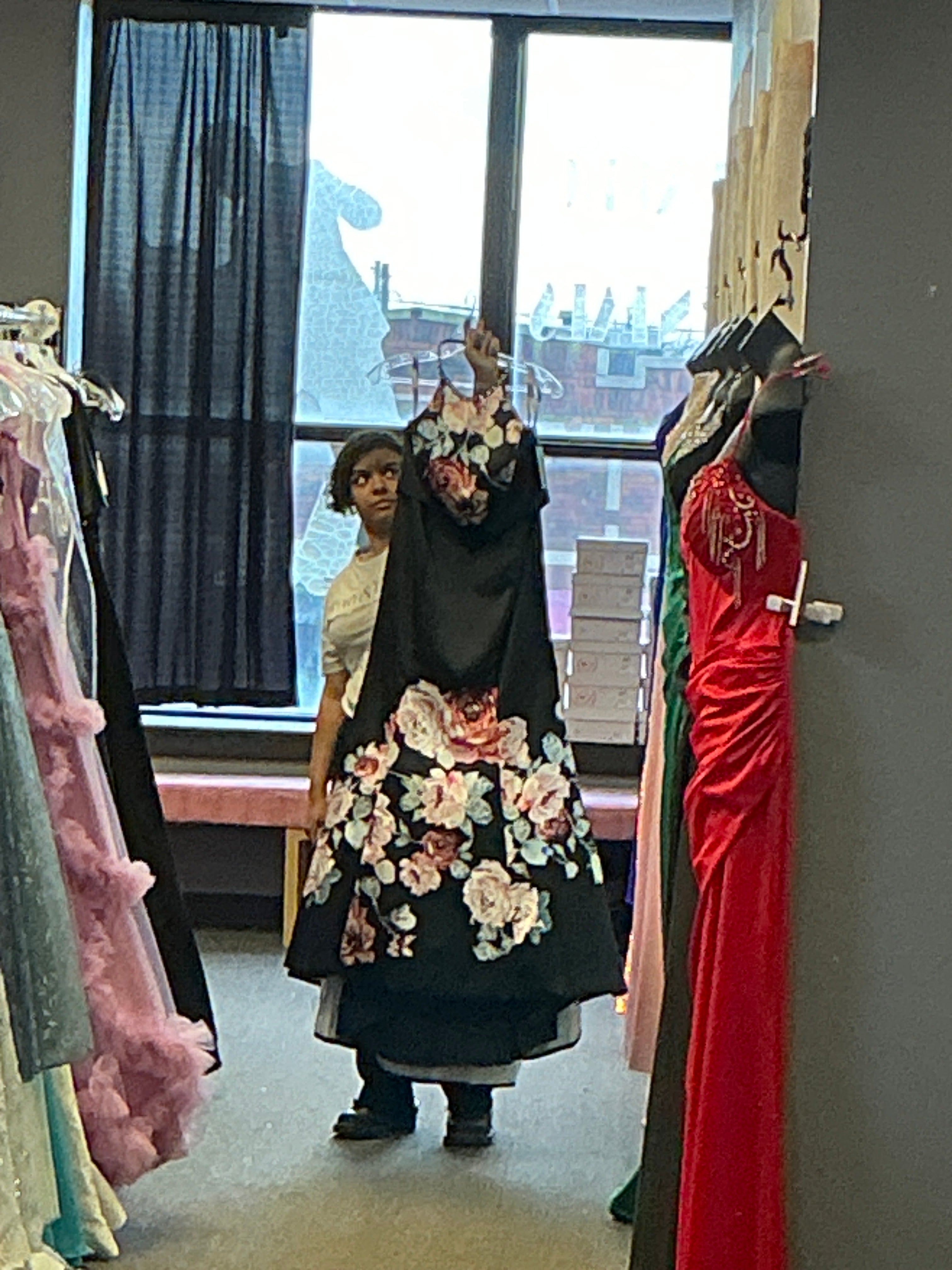 1137291/ Black Floral/ 12/ Blush