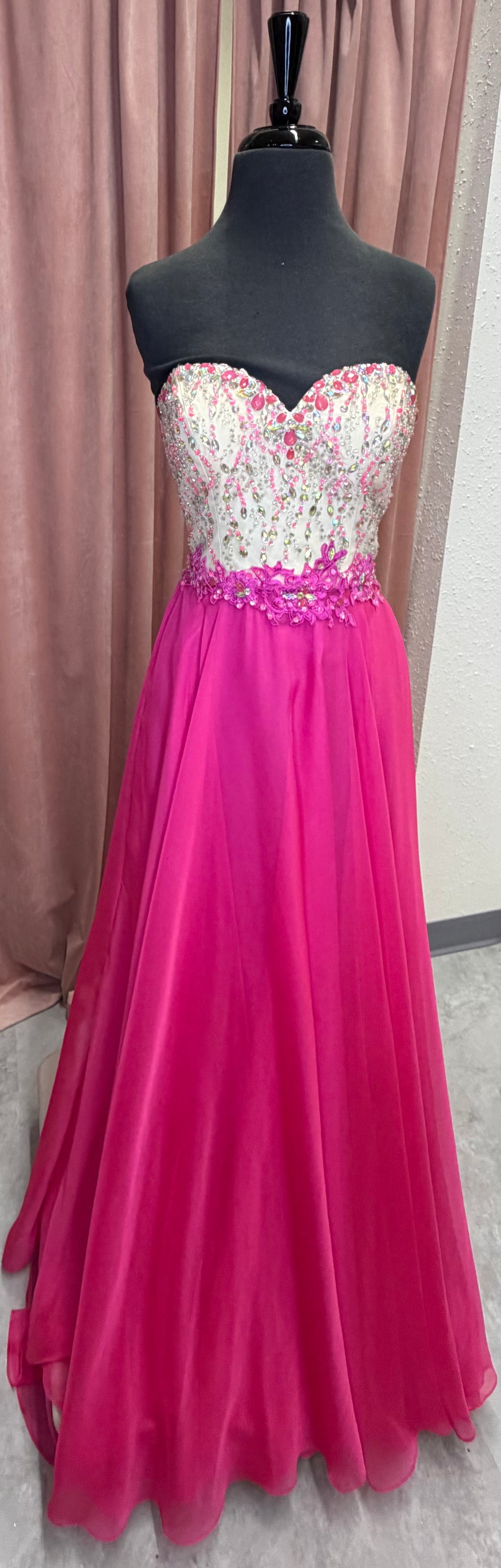 4886A / Hot Pink / Size 4 / Rachel Allen