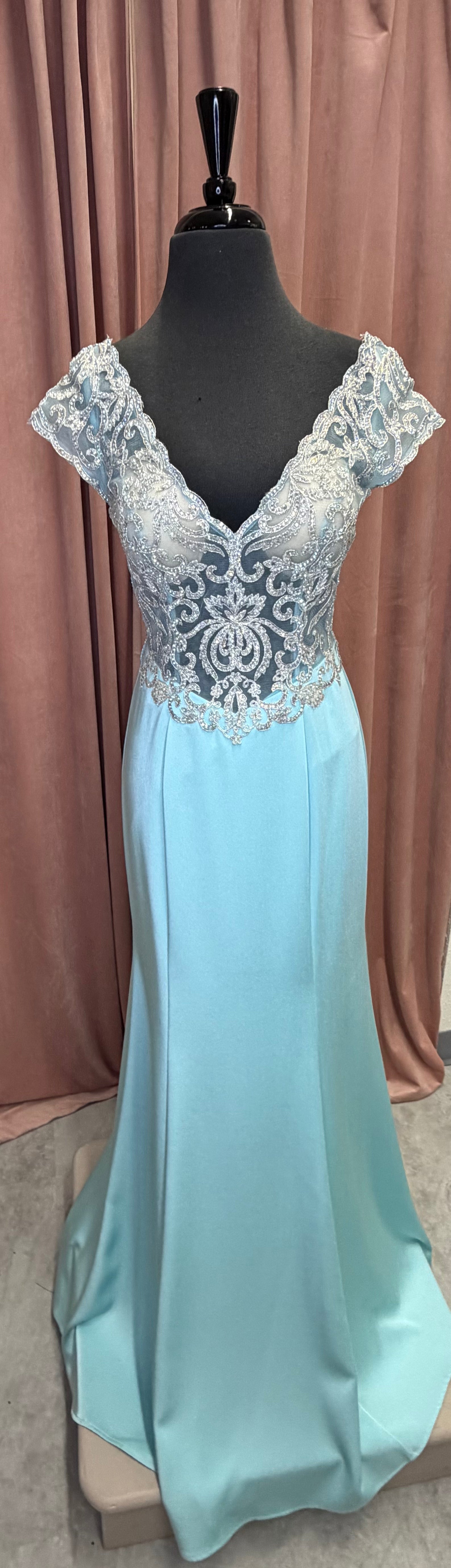 53185 / Mint / Size 4 / Jovani