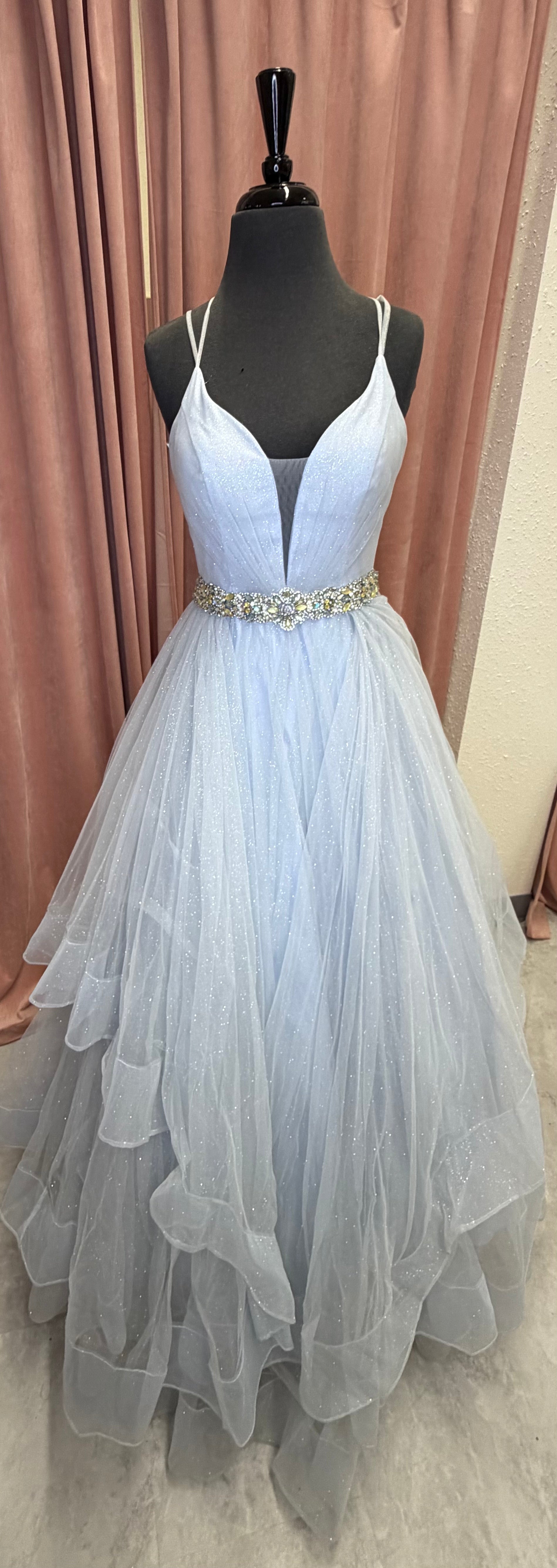 61202 / Glacier Blue / Size 4 / Alyce