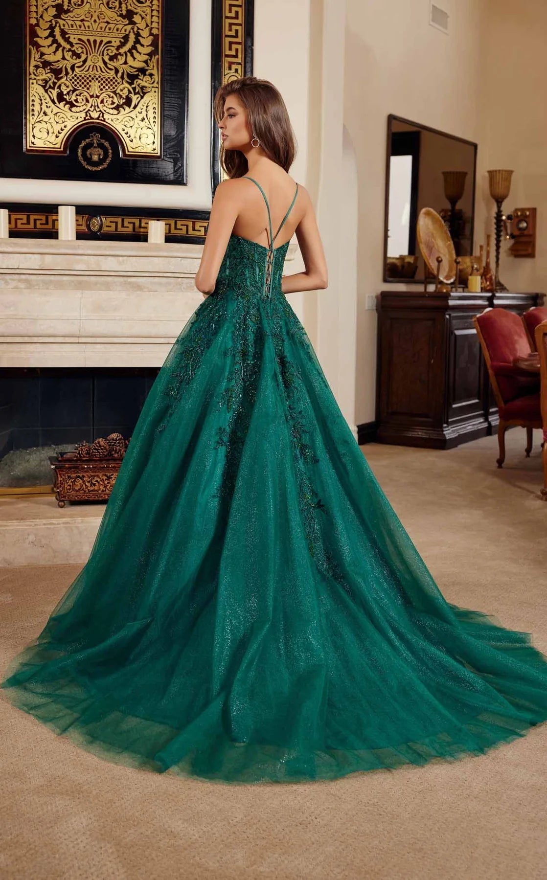 H1883/ Emerald/ size 8/ Nox