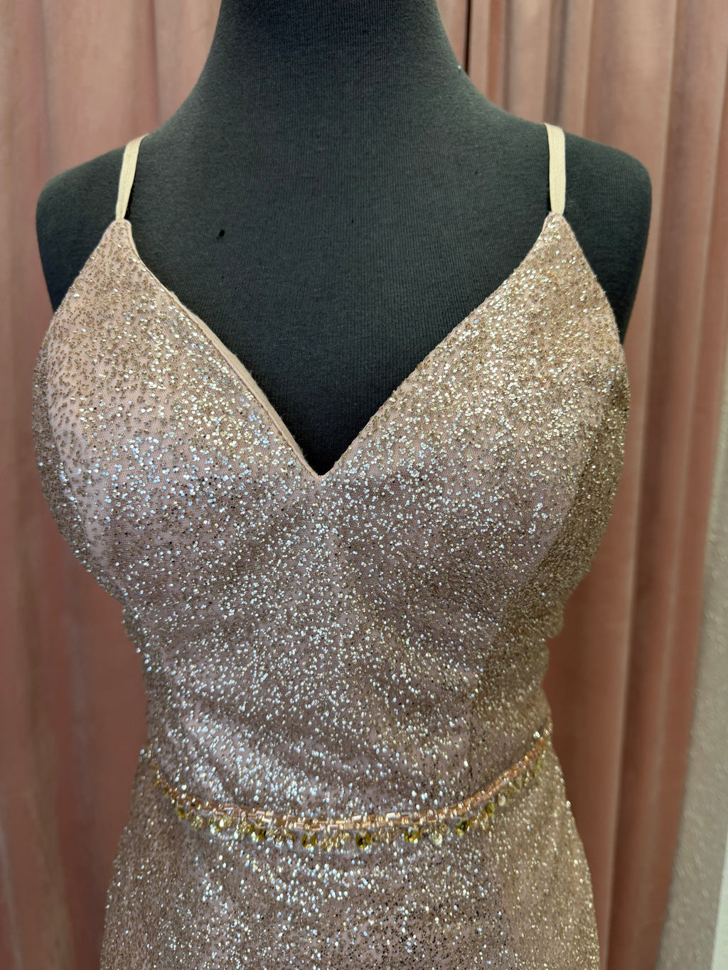 CL19850 / Rose Gold / Size 4 / Collette