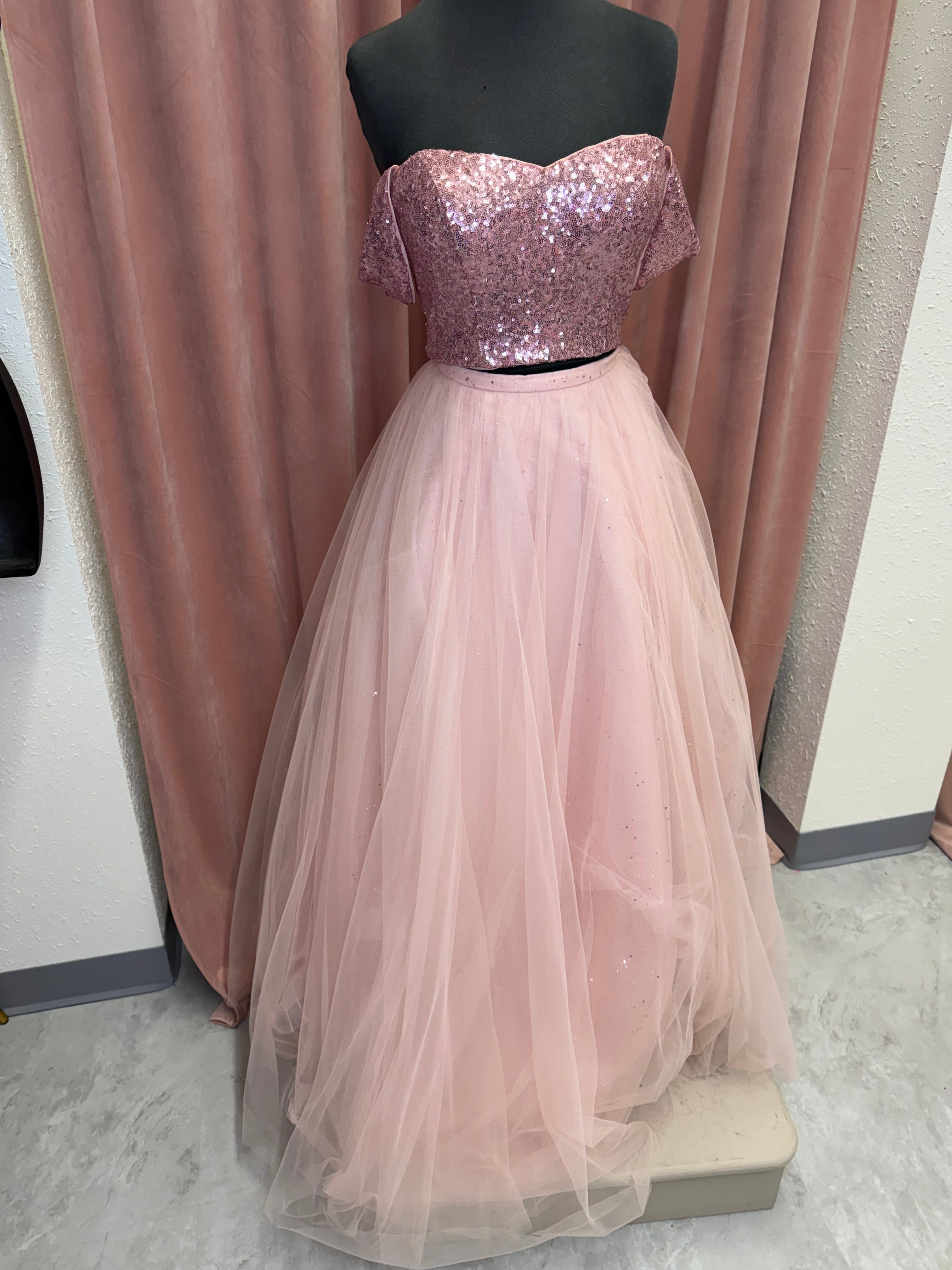 22-715/blush/8/Madison James