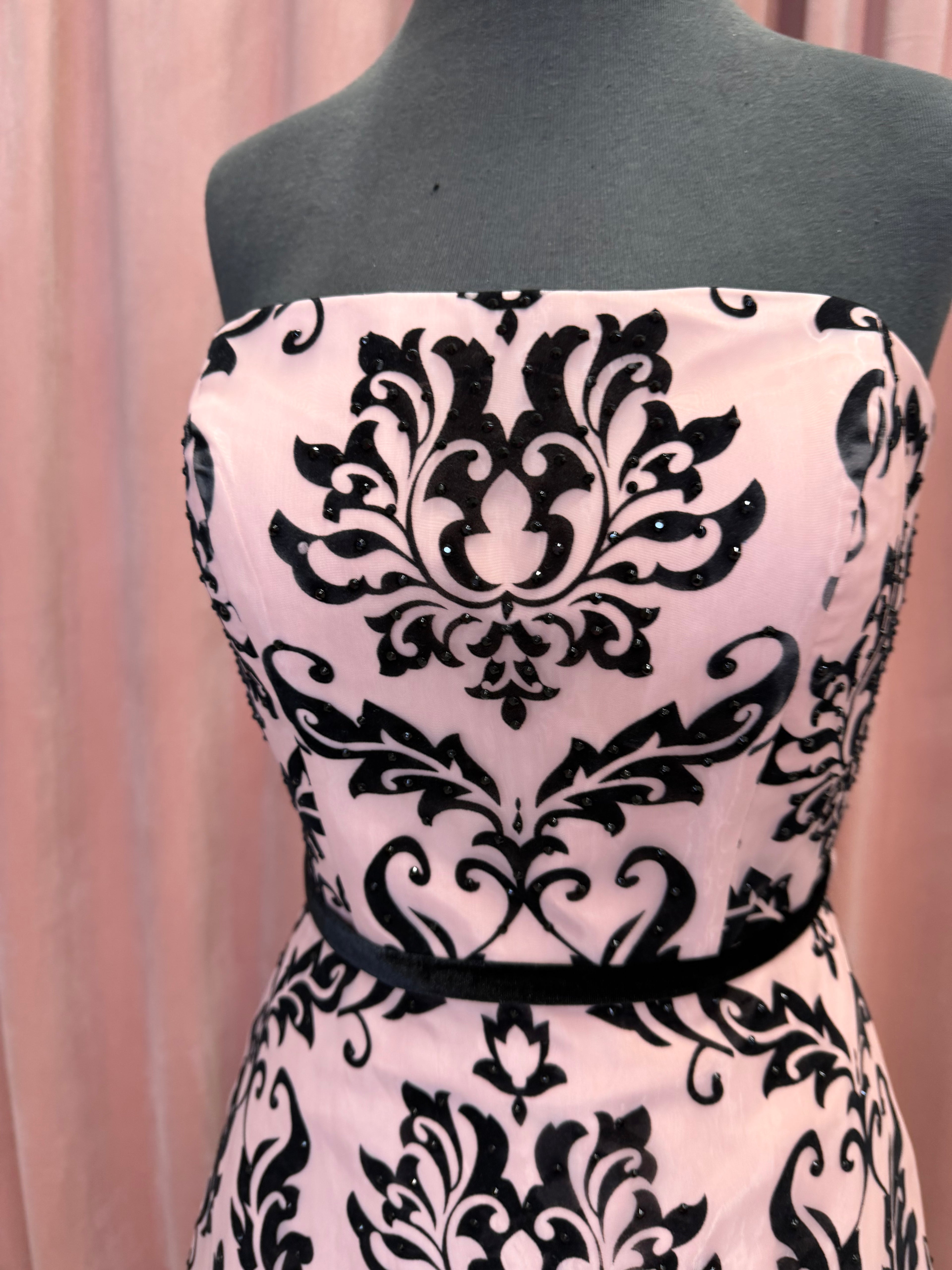 CL19882 / Pink & Black / Size 4 / Collette