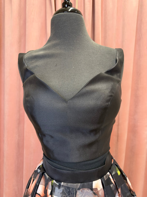 1811 / Black / Size 4 / Jolene