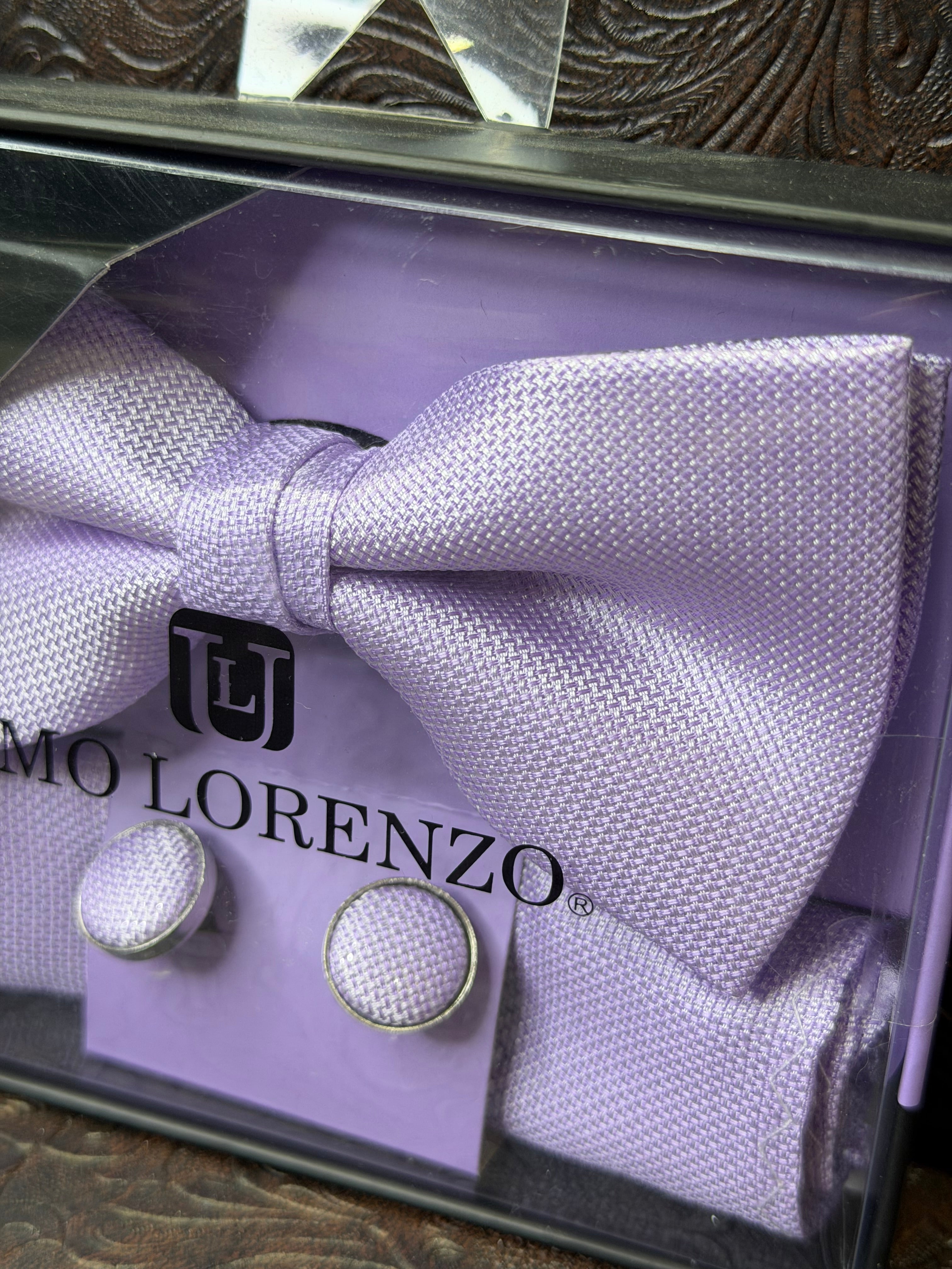 Lilac Bow Tie
