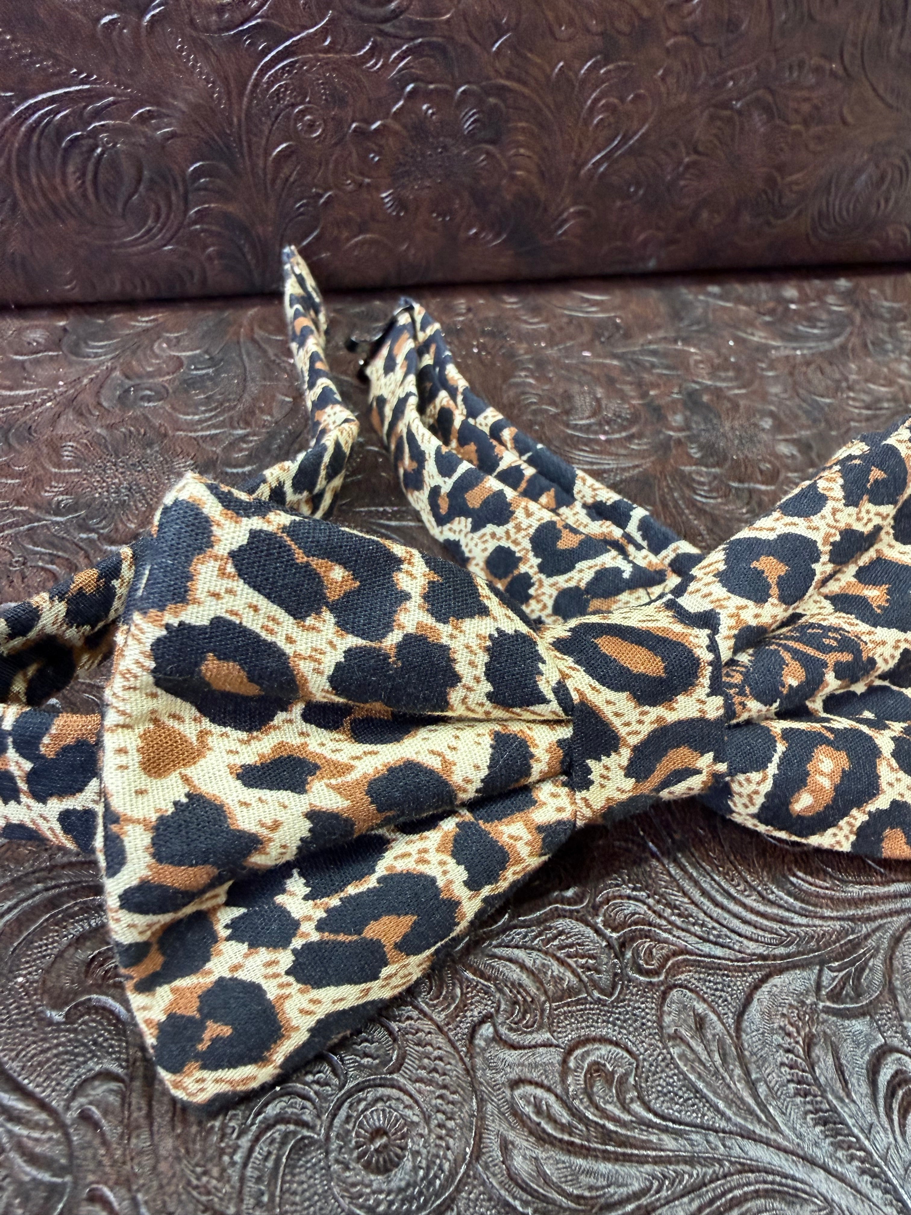 Cheetah Print Bow tie