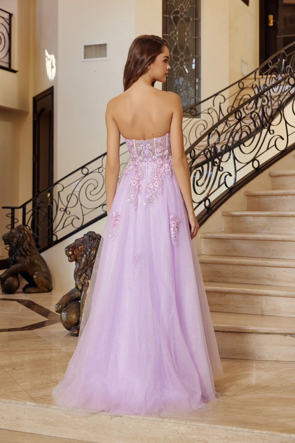 Q1773/ Lilac/ Size 6/ Nox