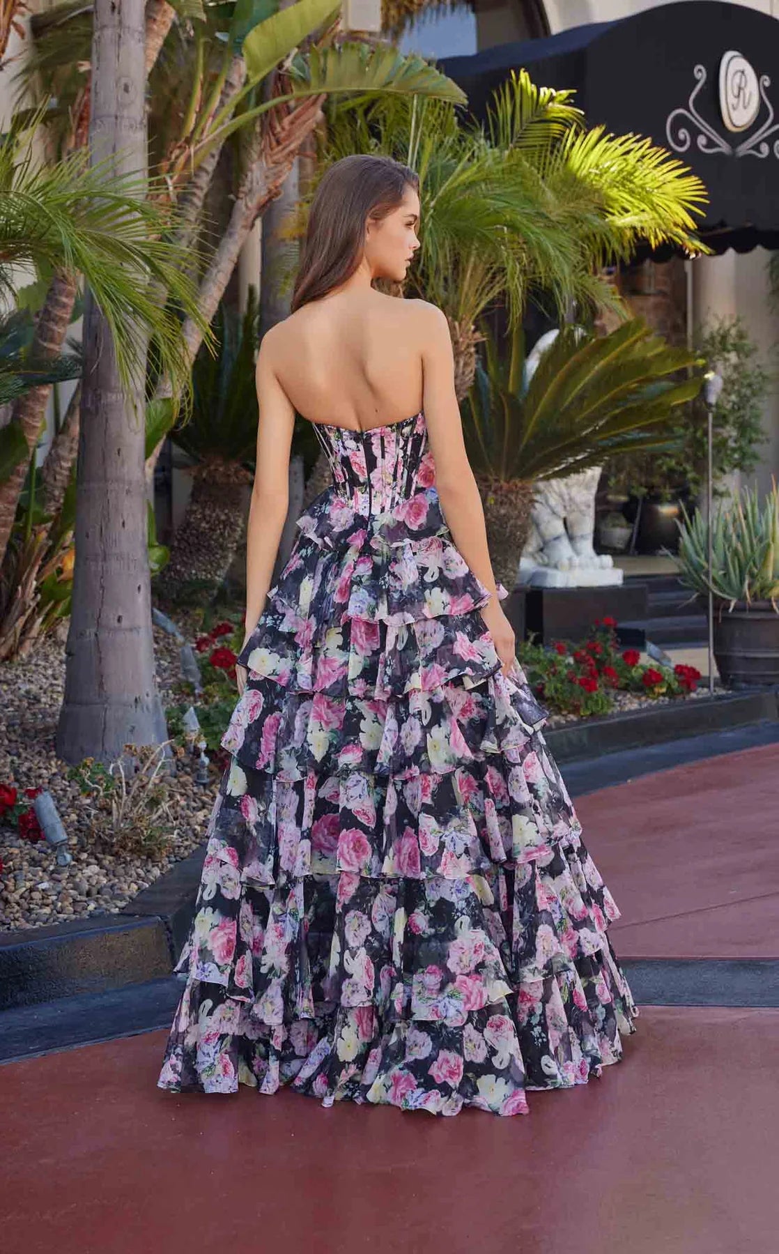Q1779 / Black Print / Size 0/ Nox