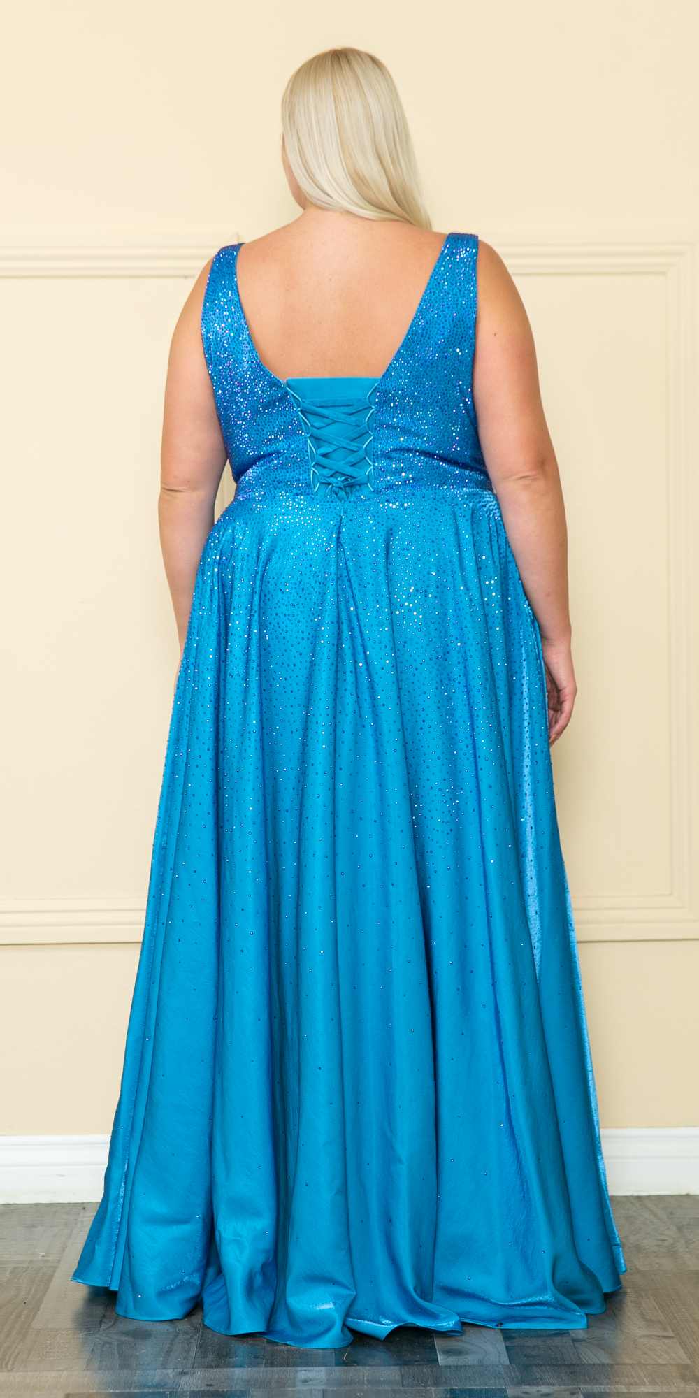 W111022M / Ocean Blue / Size 22 / Linda